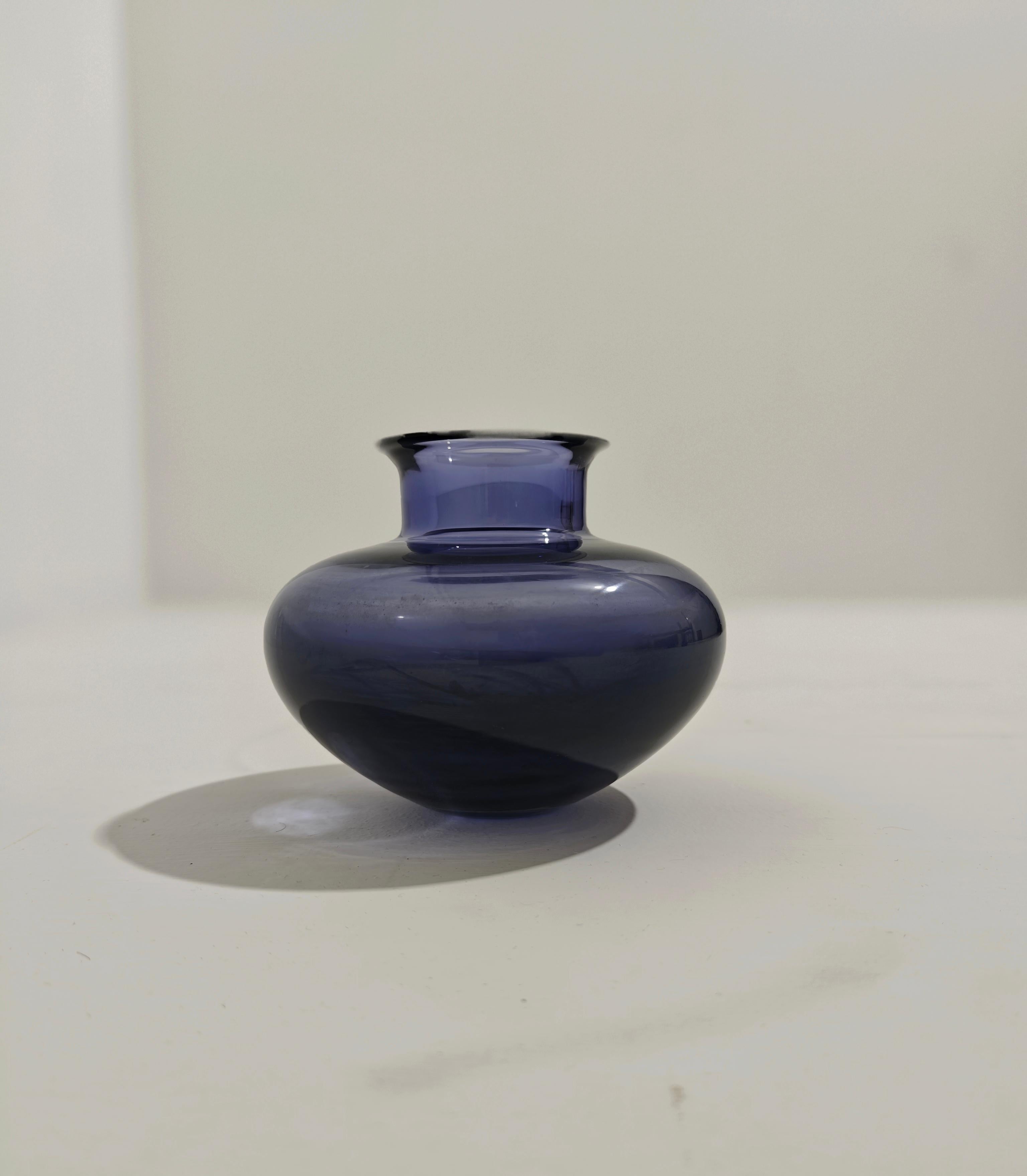 Mid-Century Modern Spherical Murano Vase Italian Production 60s For Sale 9