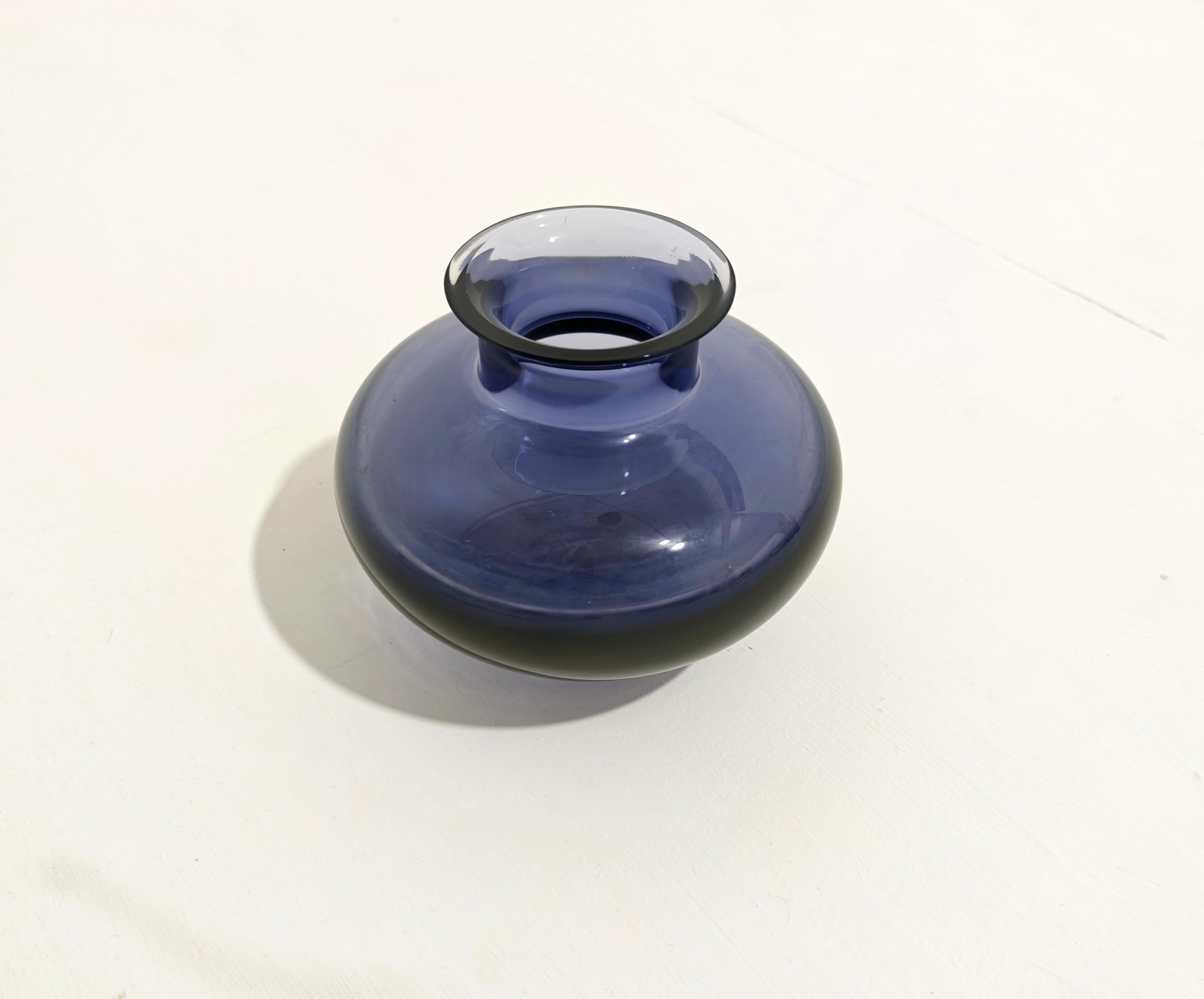 Mid-Century Modern Spherical Murano Vase Italian Production 60s For Sale 2