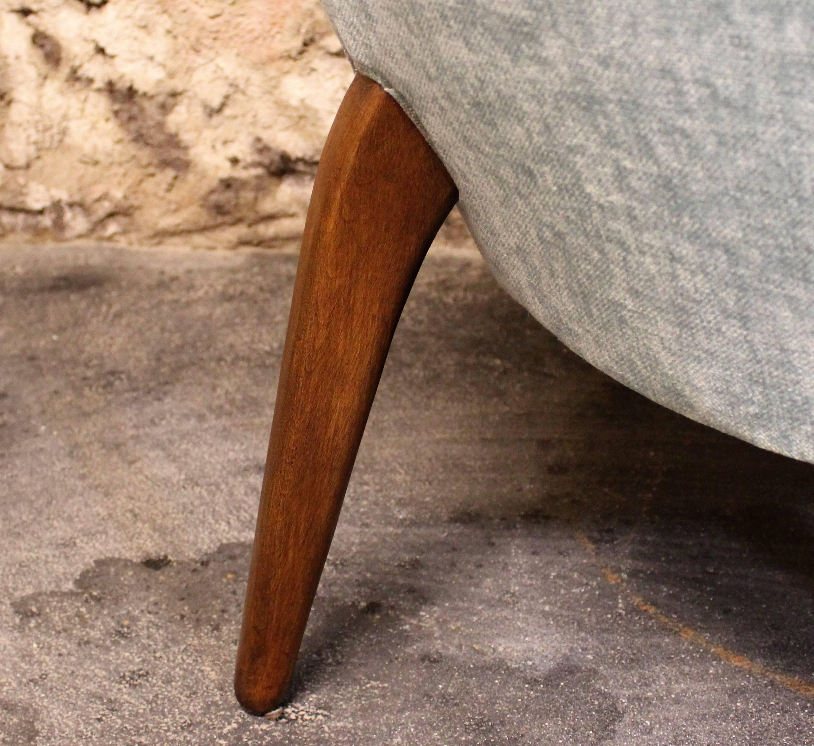 Mid-Century Modern Spider Leg Club Chair in the Style of Jean Royère 1