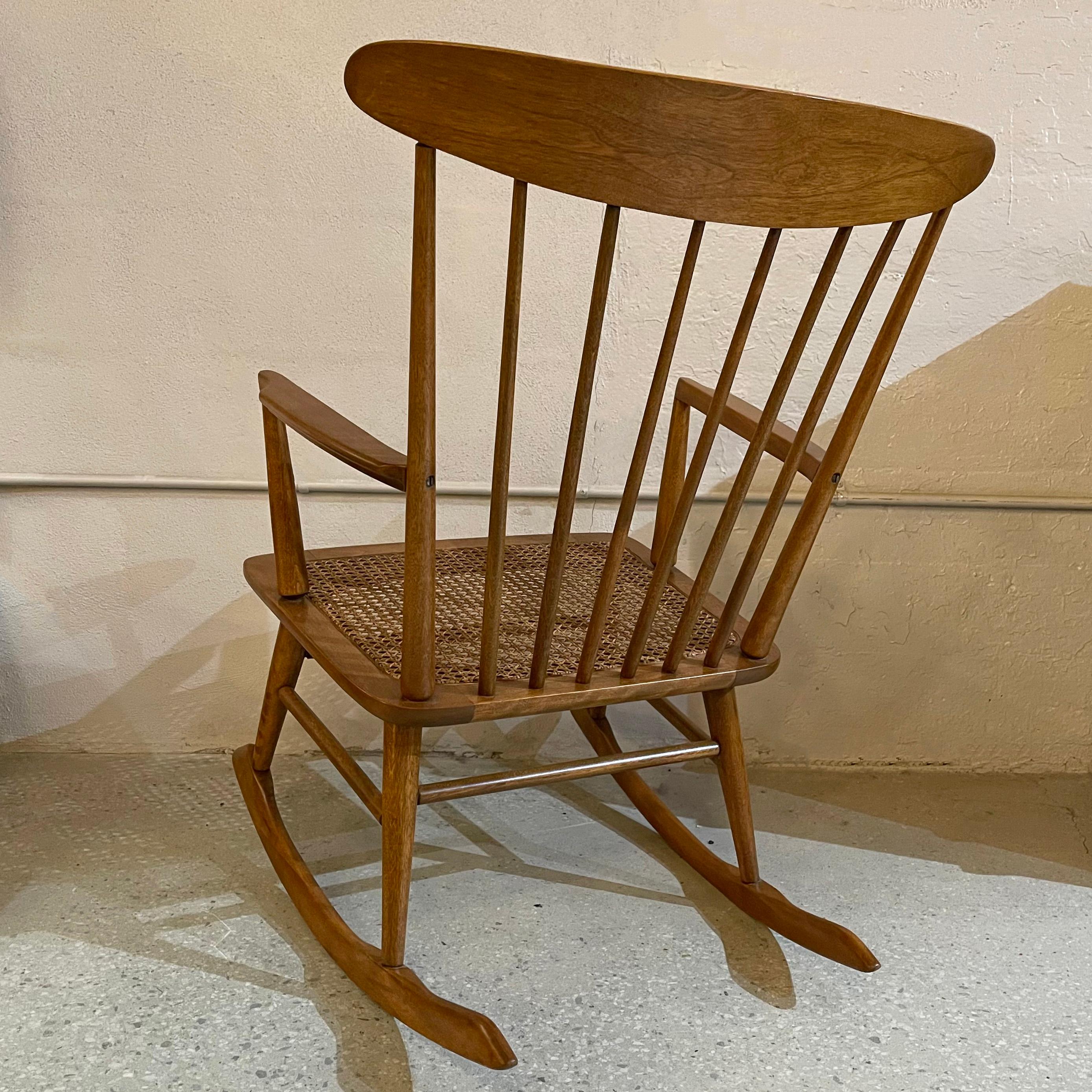 Mid-Century Modern Spindle Back Cane Seat Rocking Chair For Sale 2