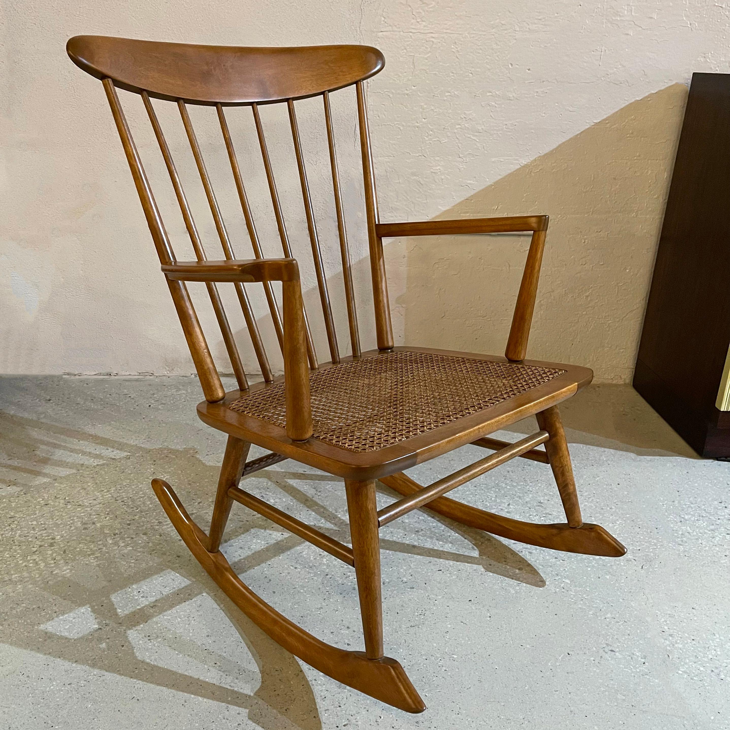 Mid-Century Modern Spindle Back Cane Seat Rocking Chair For Sale 3