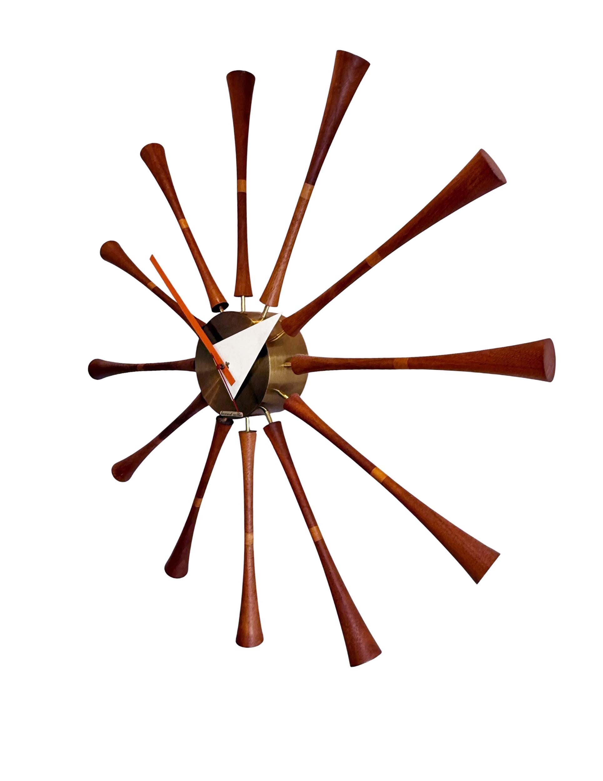 Mid Century Modern Spindle Starburst Wall Clock by George Nelson Howard Miller In Good Condition For Sale In Philadelphia, PA