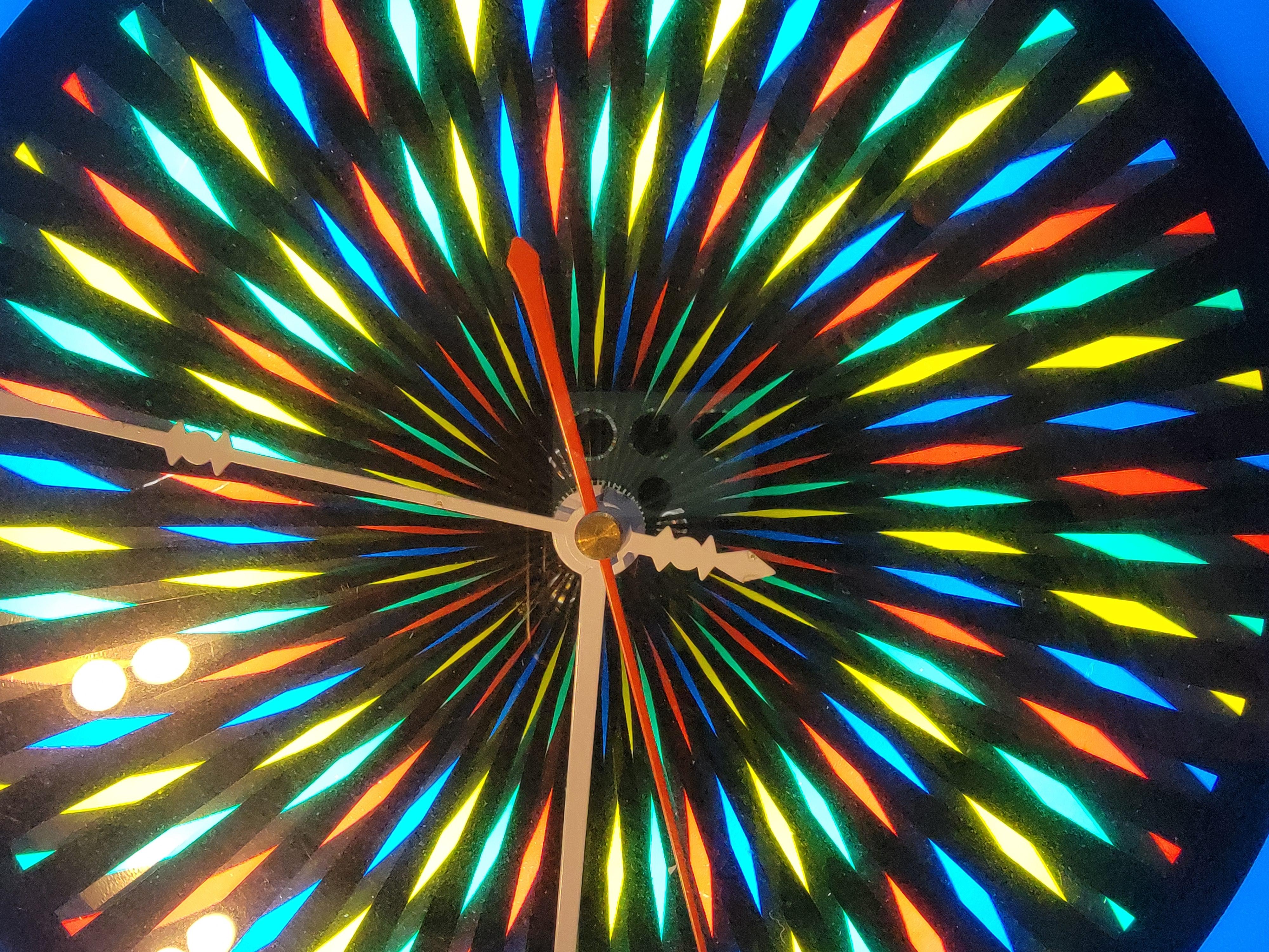 Mid-Century Modern Spinner Electric Disco Wall Clock 1