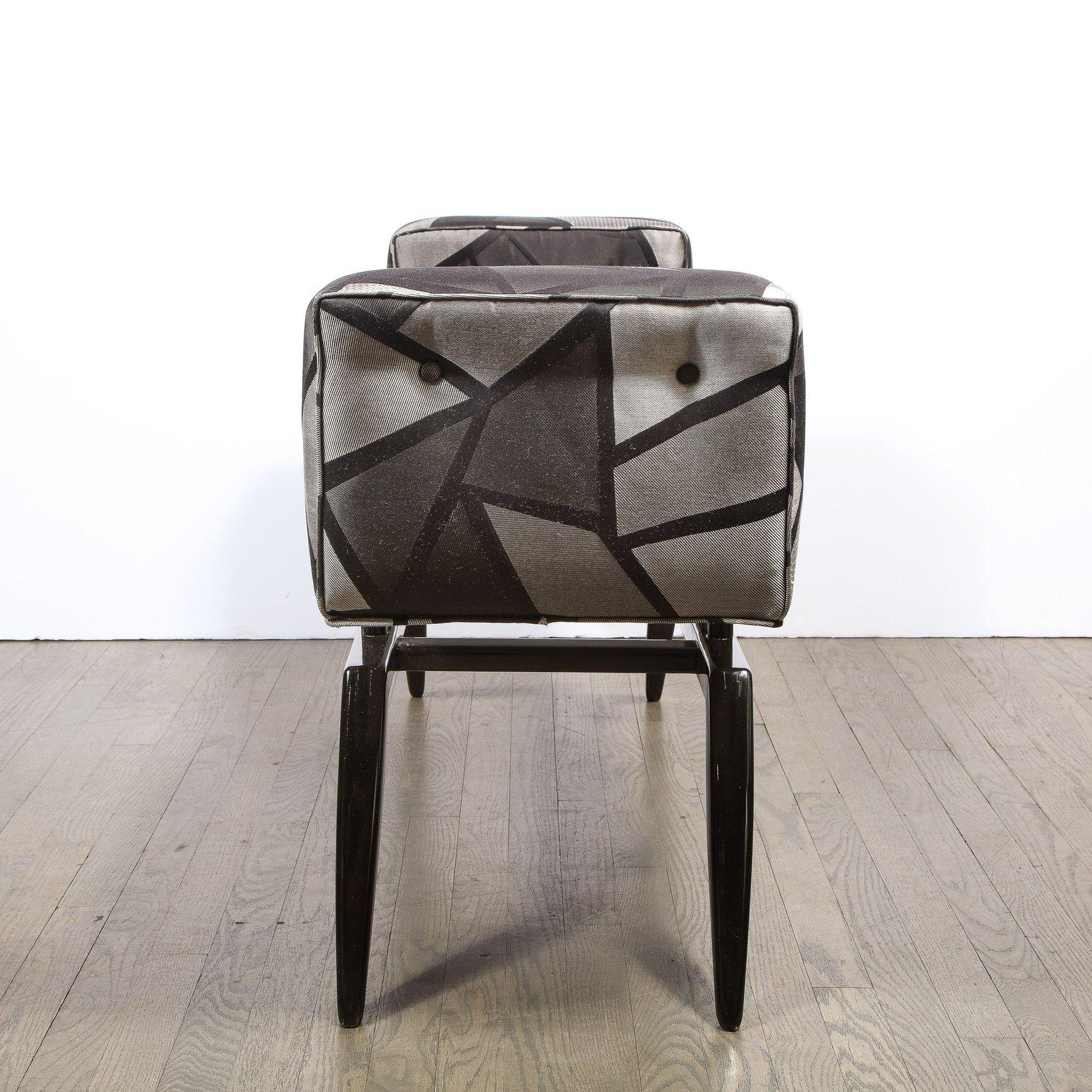Mid-Century Modern Splayed Floating Bench with Button Details In Excellent Condition For Sale In New York, NY