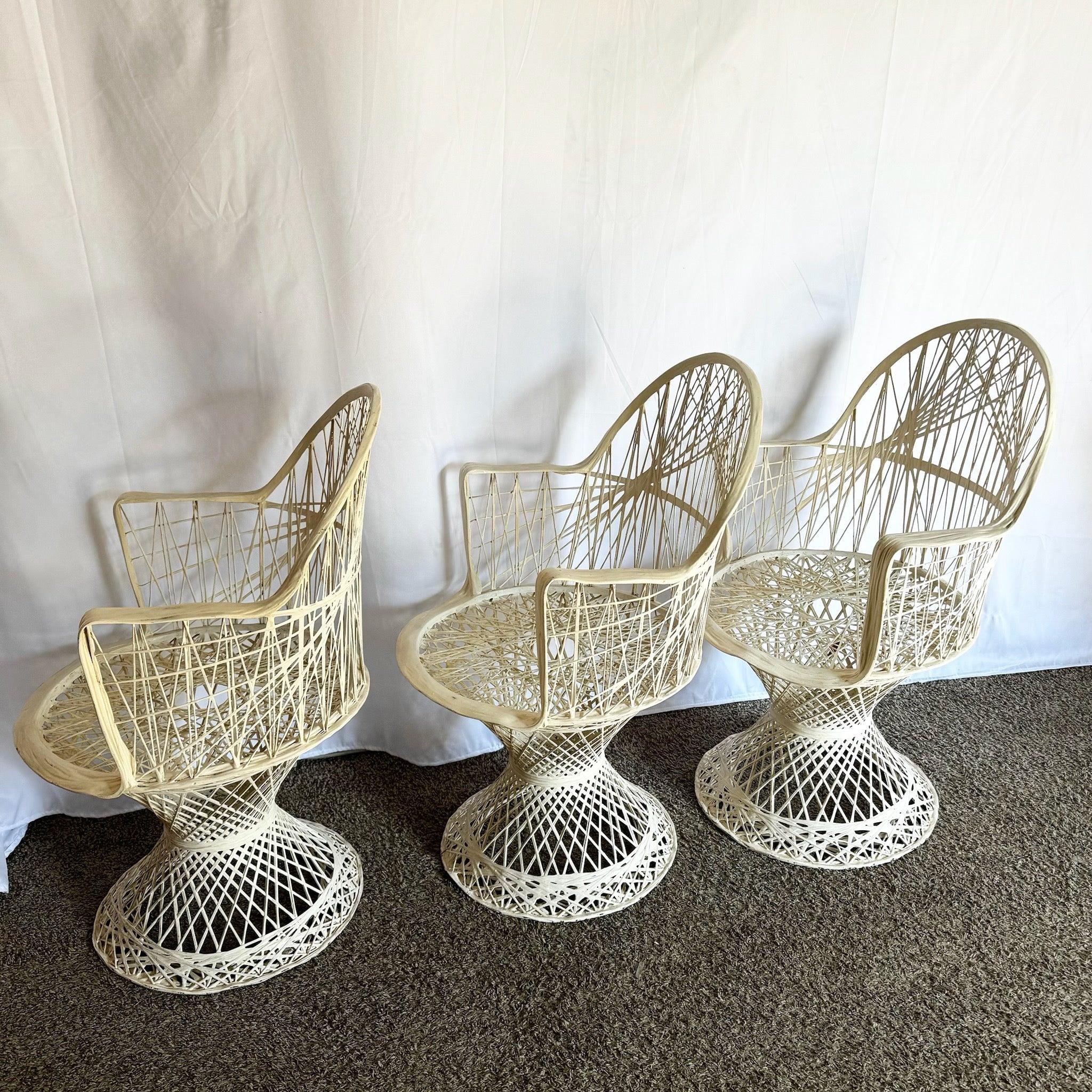 Mid Century Modern Spun Fiberglass Dining Chairs - 3er-Set (Ende des 20. Jahrhunderts) im Angebot