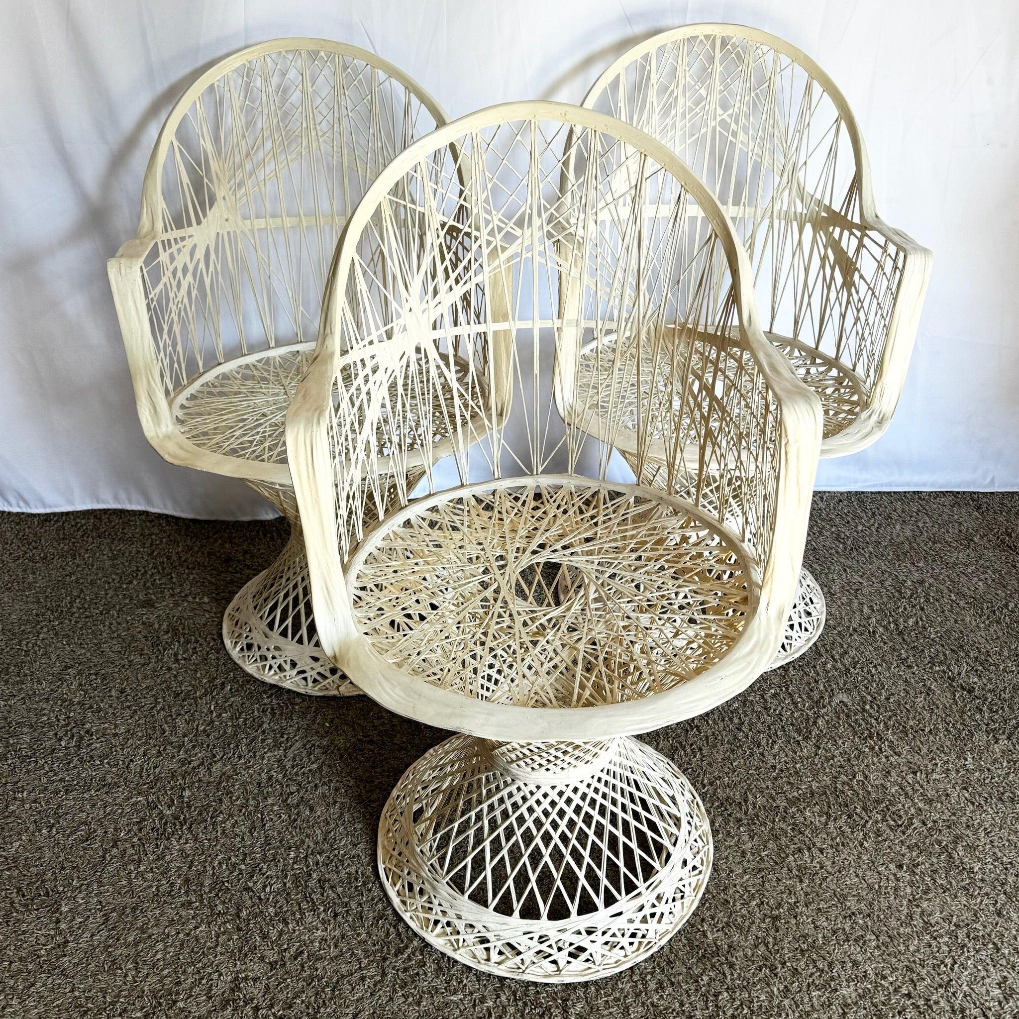 Mid Century Modern Spun Fiberglass Dining Chairs - 3er-Set (Glasfaser) im Angebot