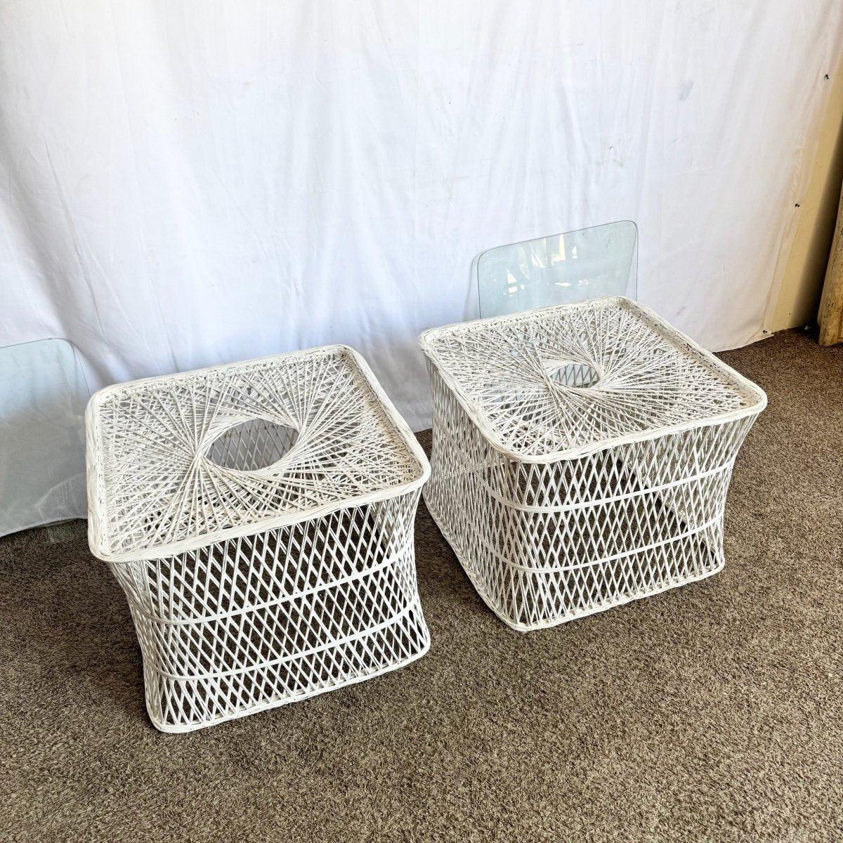 Mid Century Modern Spun Fiberglass Side Tables - A Pair For Sale 4