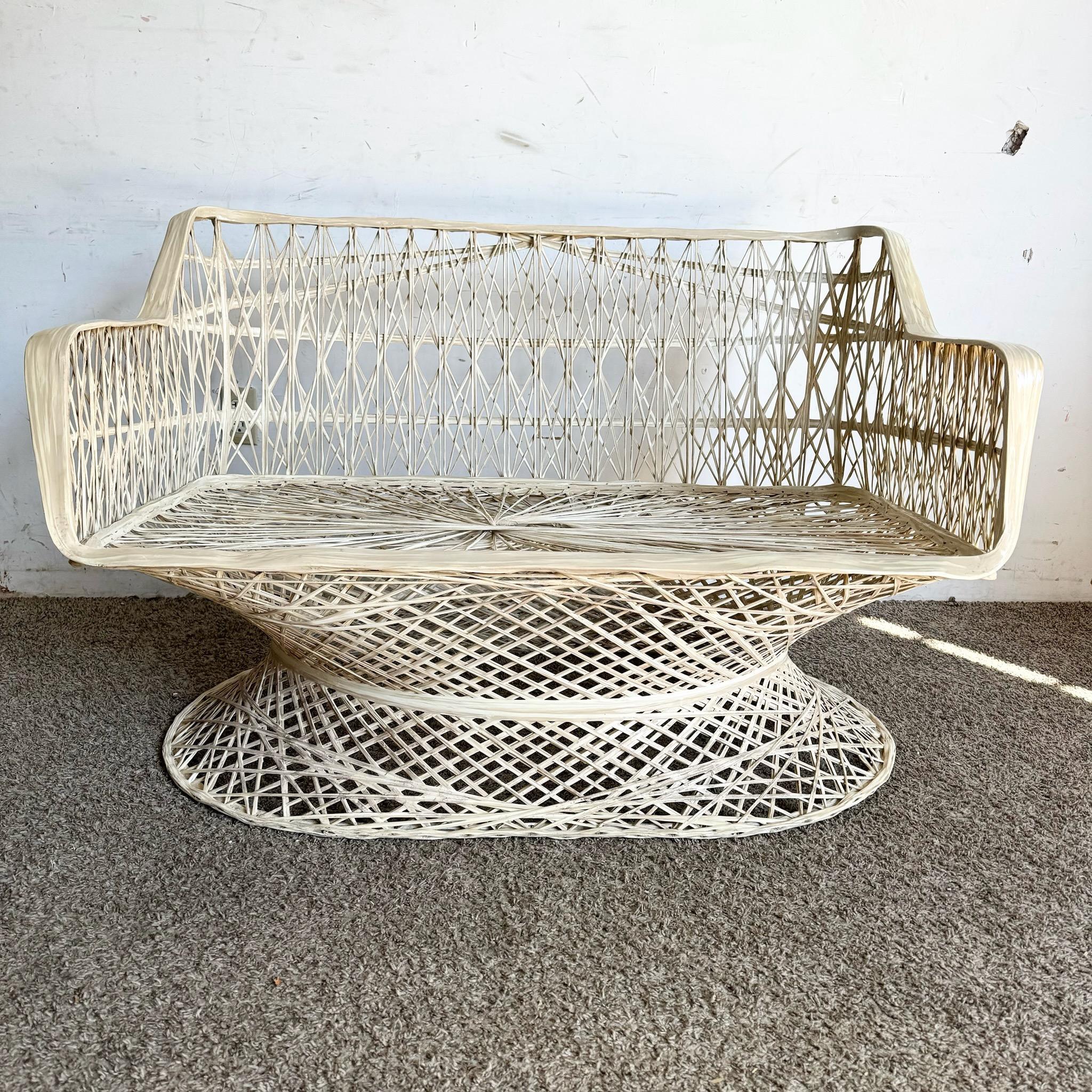 Mid Century Modern Spun Fiberglass Woodard Bank (amerikanisch) im Angebot