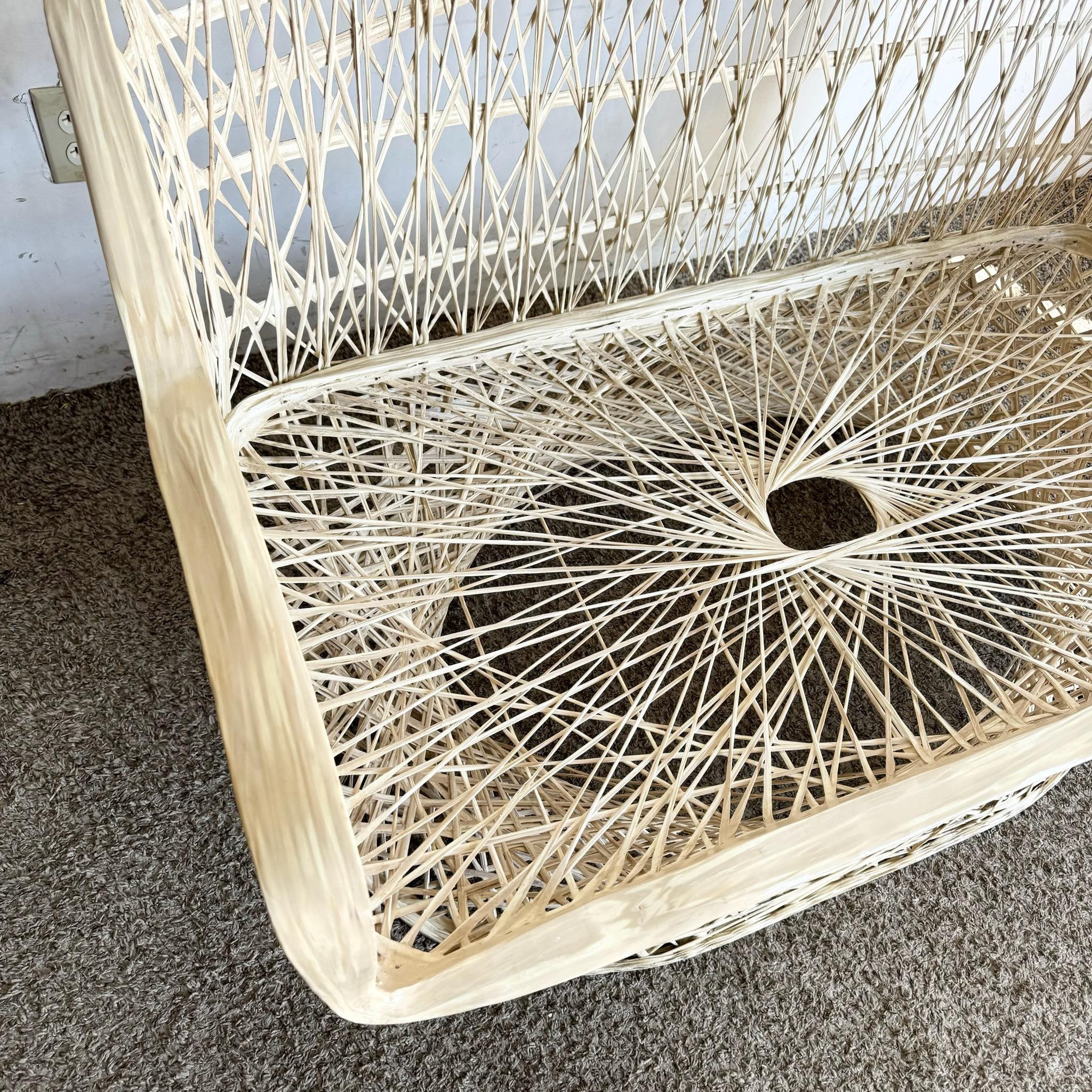 Mid Century Modern Spun Fiberglass Woodard Bank (Ende des 20. Jahrhunderts) im Angebot
