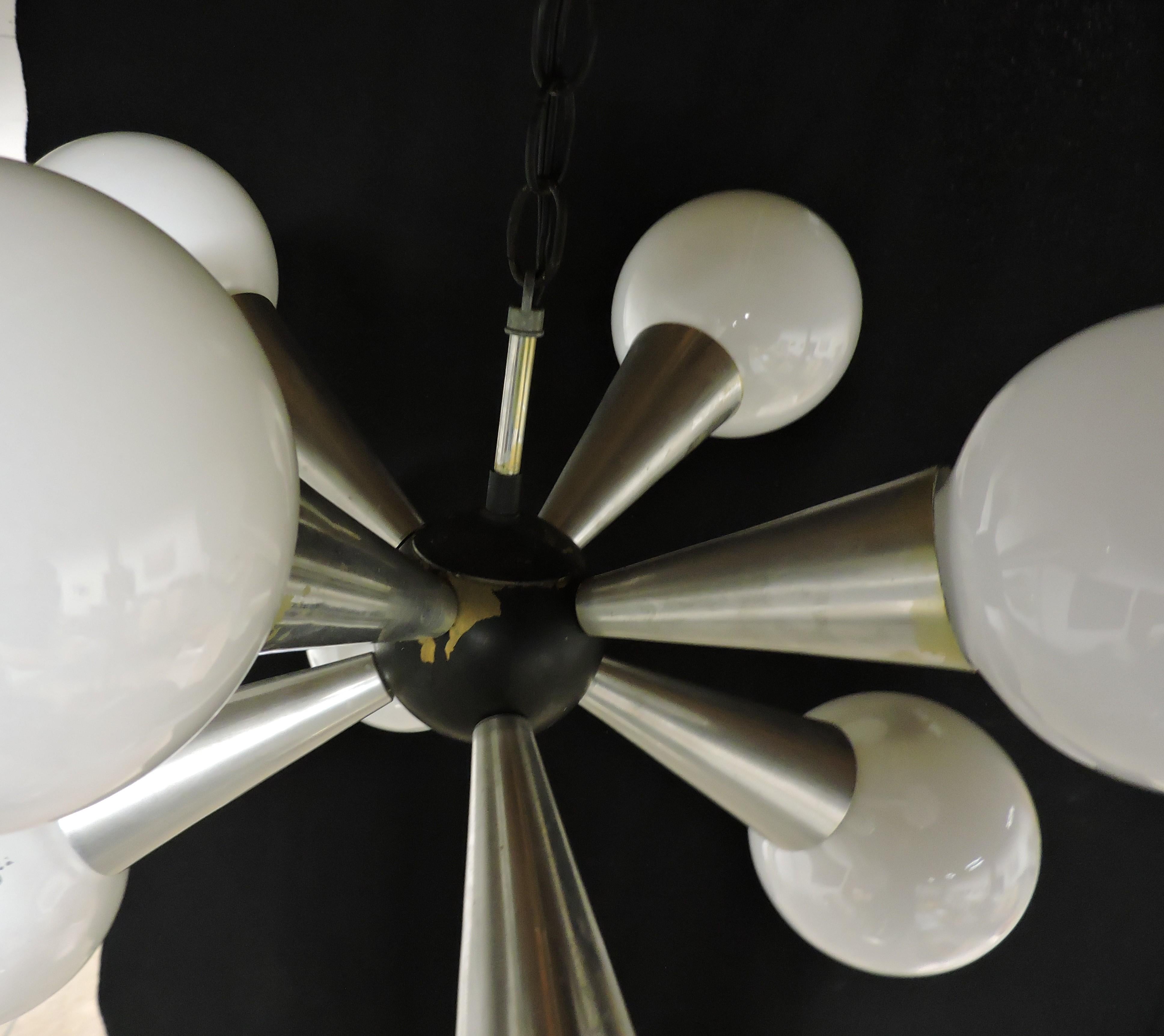 Mid-Century Modern Sputnik 8 Light Aluminum and Glass Chandelier In Good Condition For Sale In Chesterfield, NJ