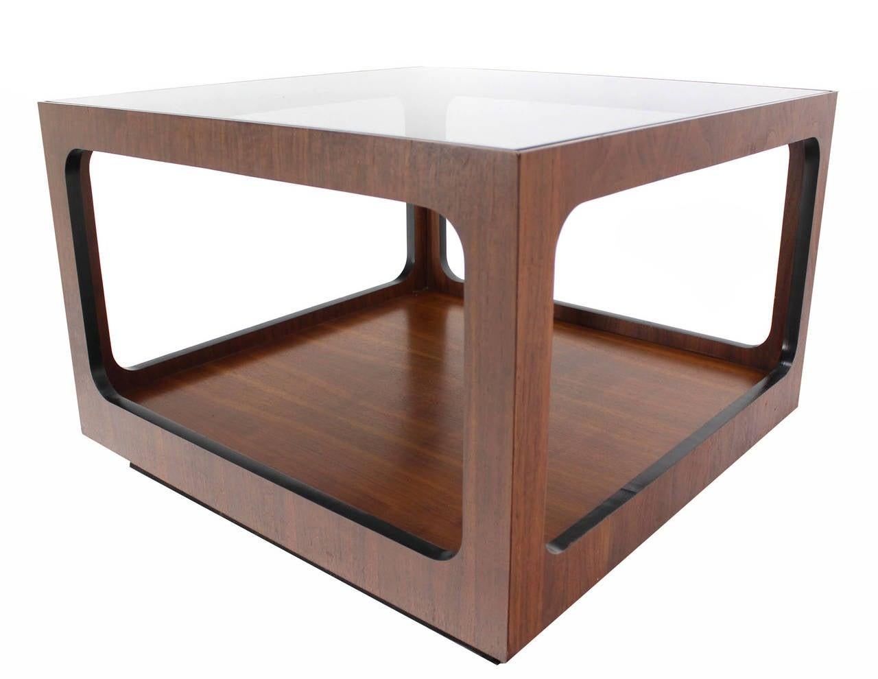 Mid Century Modern Square Cube Walnut Base Glass Top Coffee Side End Lamp Table In Good Condition For Sale In Rockaway, NJ