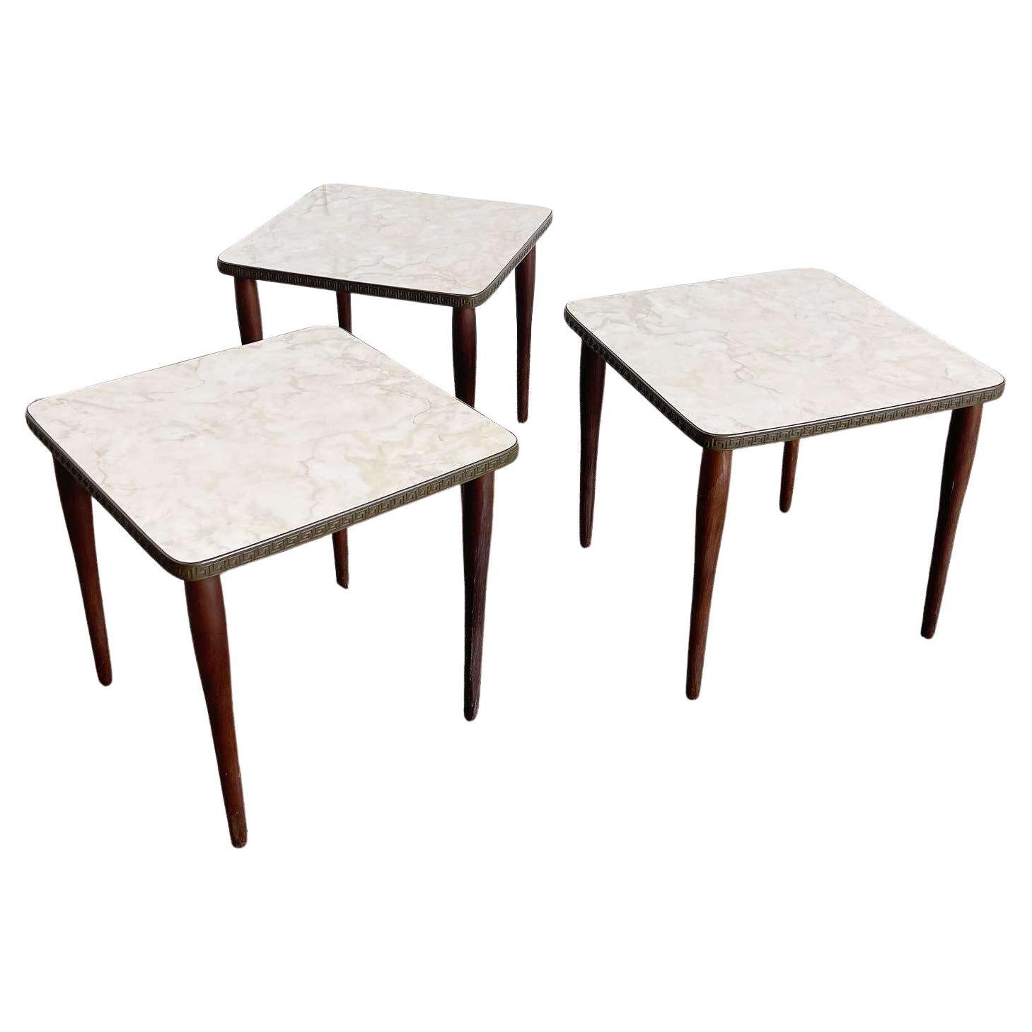 Mid Century Modern Square Stacking/Nesting Tables im Angebot