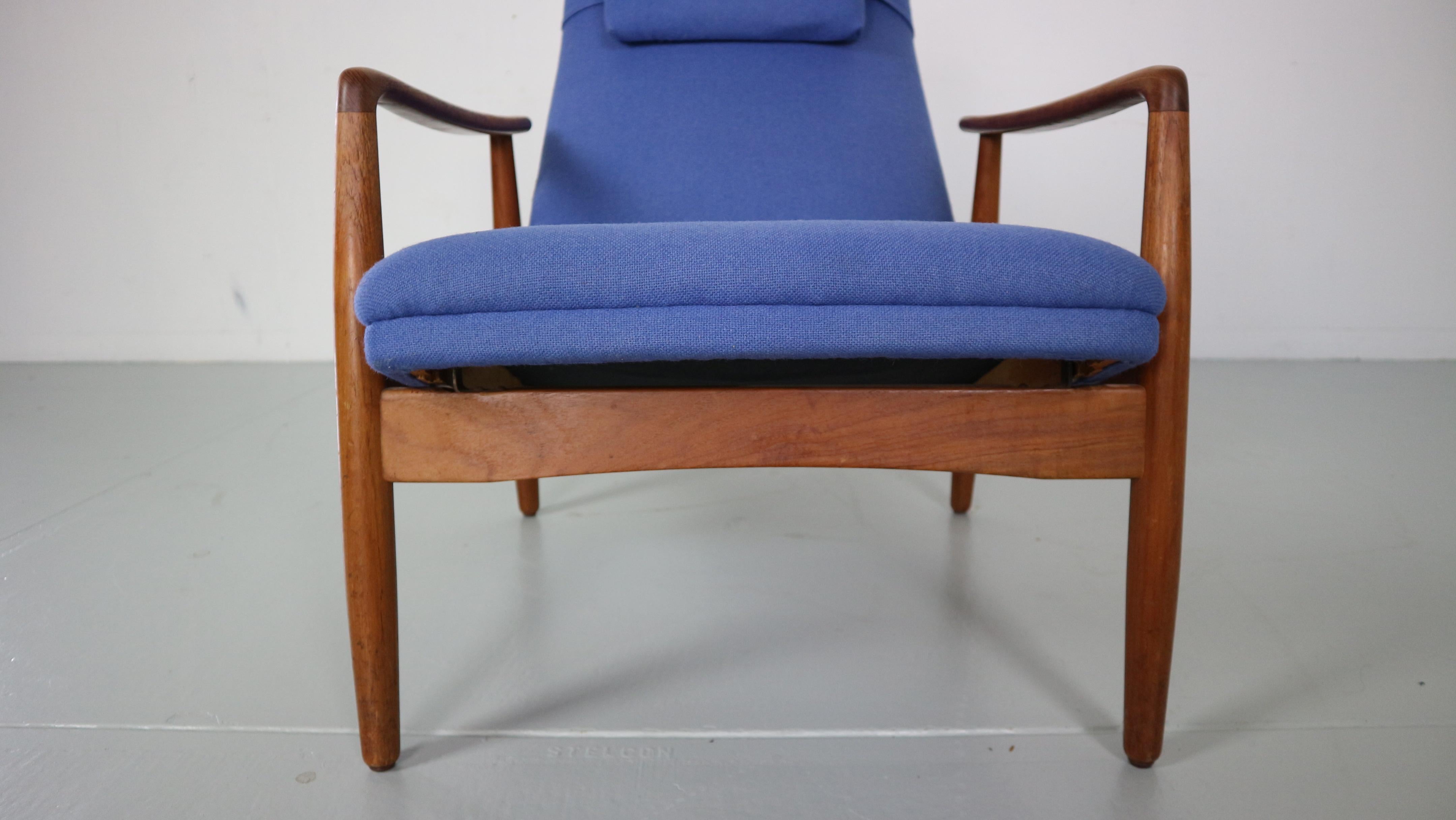 Mid Century Modern Søren Ladefoged Armchair& Ottoman for SL Møbler, 1960 Denmark 4