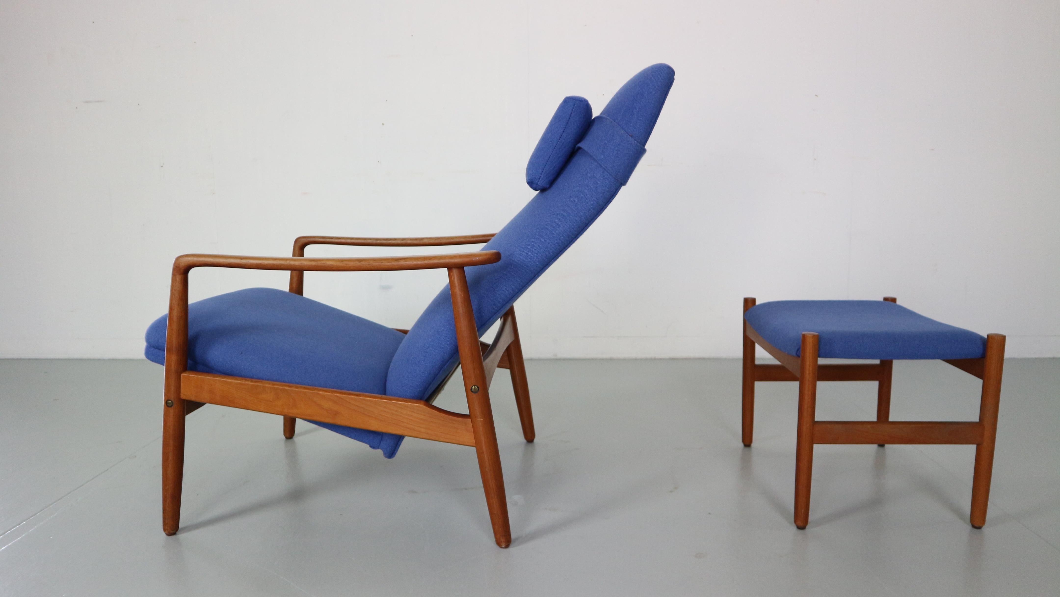 Mid Century Modern Søren Ladefoged Armchair& Ottoman for SL Møbler, 1960 Denmark In Good Condition In The Hague, NL