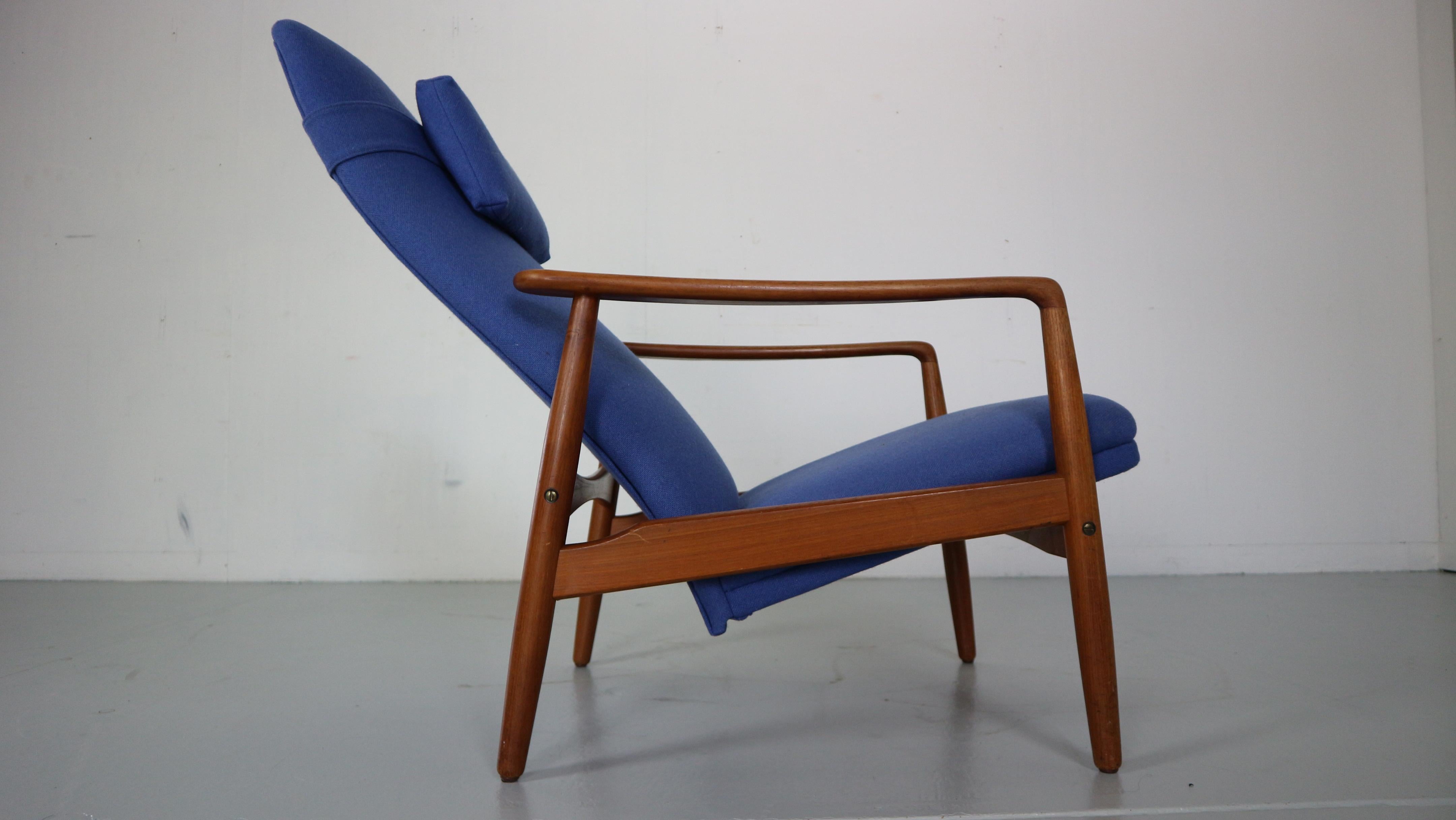 Fabric Mid Century Modern Søren Ladefoged Armchair& Ottoman for SL Møbler, 1960 Denmark