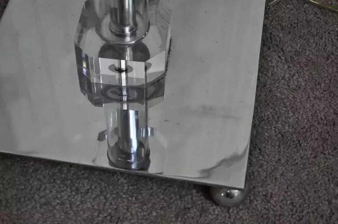 Paire de lampadaires Skyscraper empilés en lucite et chrome The Moderns en vente 2
