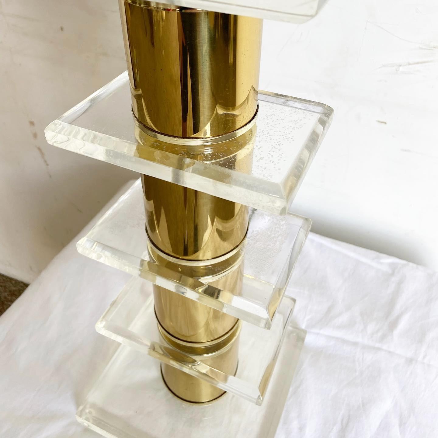 Mid-Century Modern Mid Century Modern Stacked Lucite and Gold Table Lamp For Sale