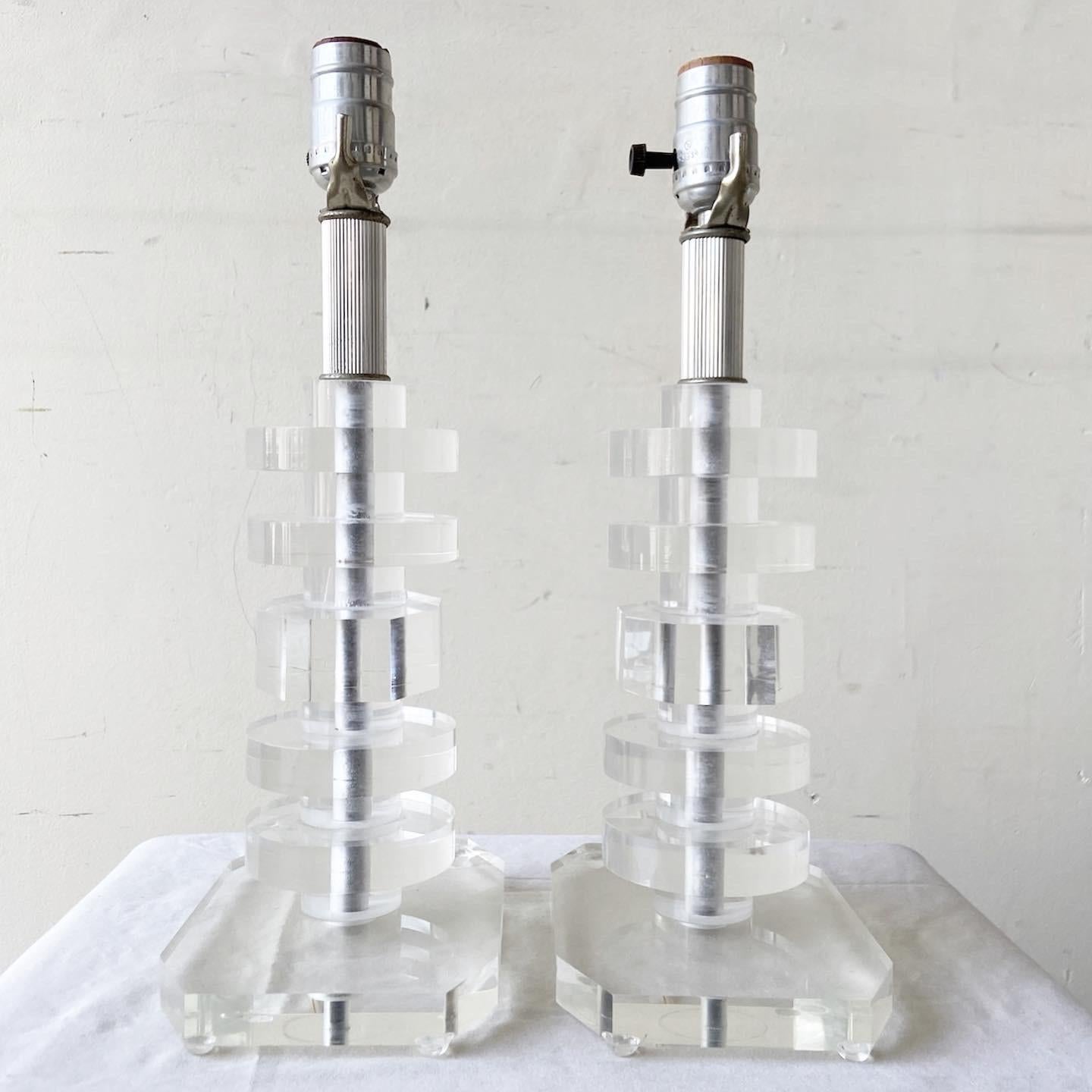 Mid Century Modern Stacked Lucite Table Lamps - a Pair In Good Condition For Sale In Delray Beach, FL