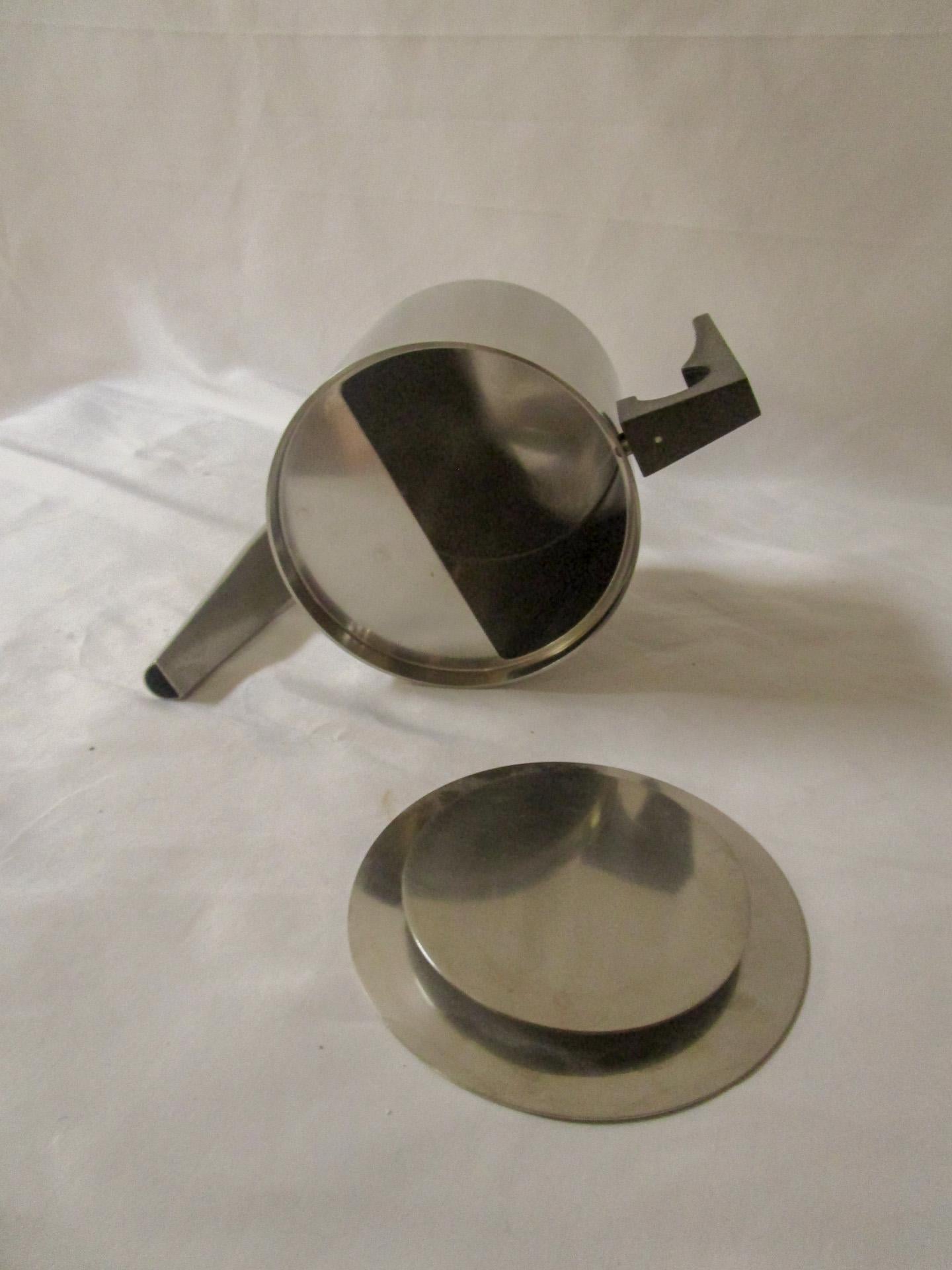Danois Service à thé en acier inoxydable de style moderne du milieu du siècle dernier d'Arne Jacobsen pour Stelton en vente