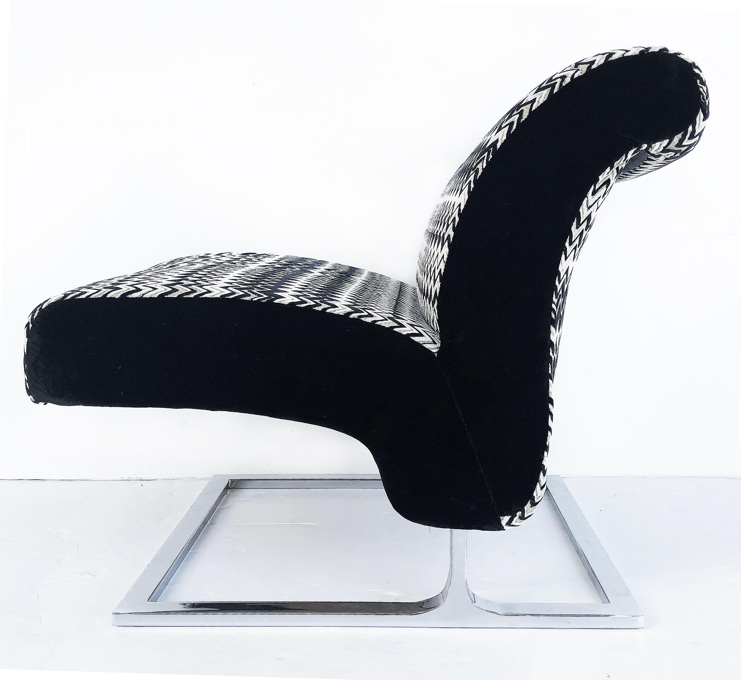 Mid-Century Modern Edelstahl gepolsterte Sessel ohne Armlehne, Paar im Angebot 2