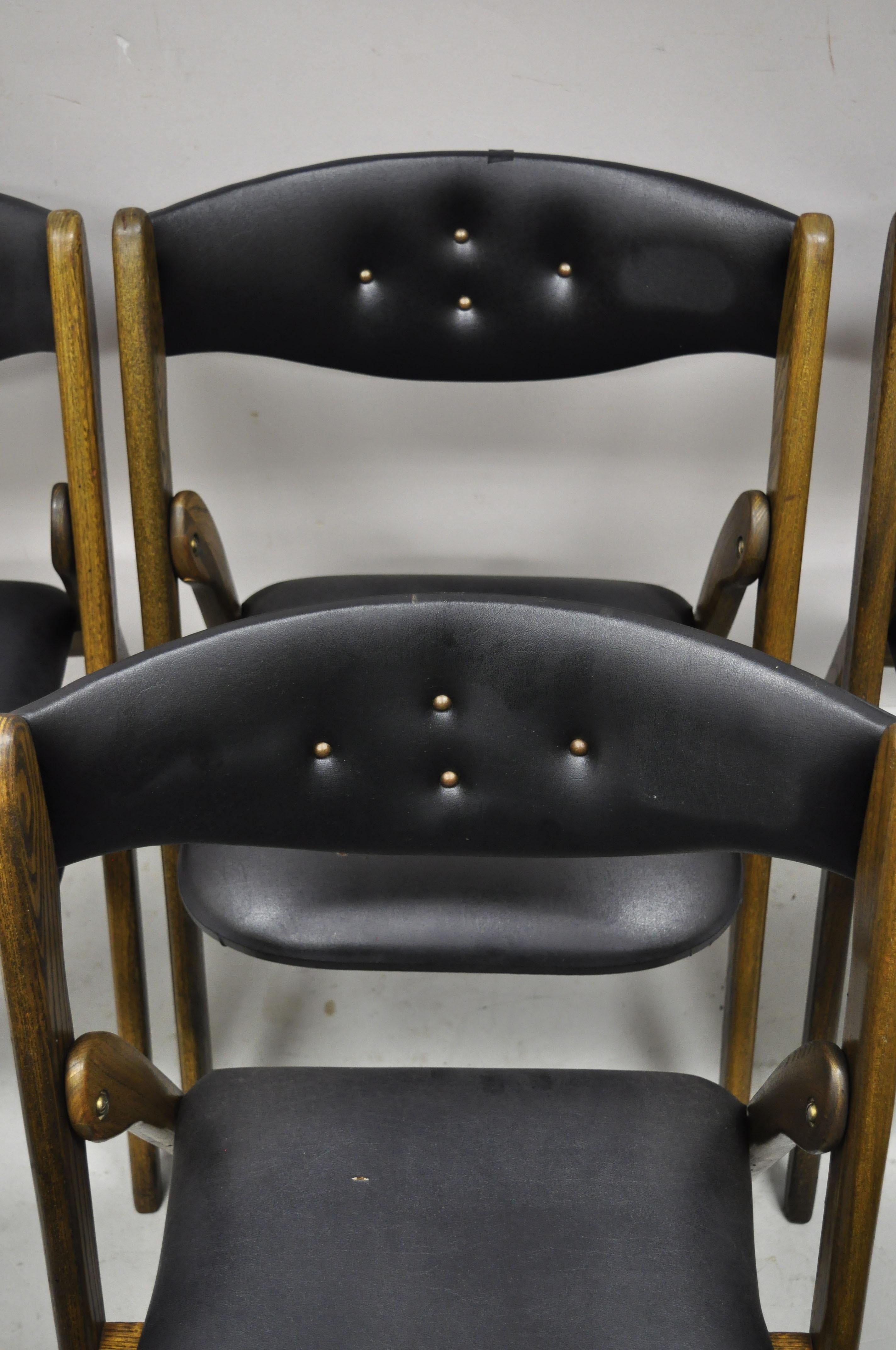 stakmore folding chairs