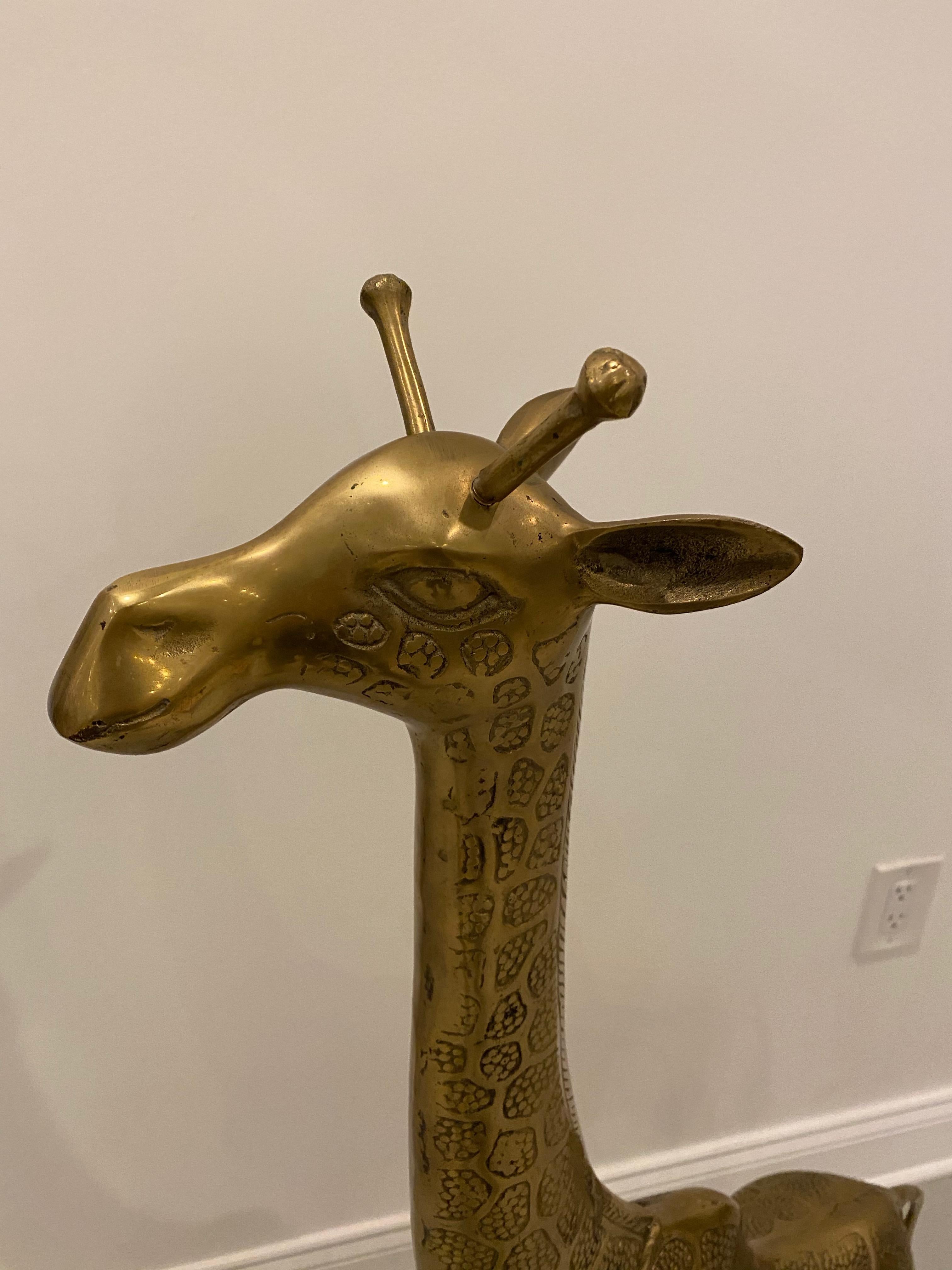 Mid-Century Modern Standing Metal Giraffe In Good Condition In North Bergen, NJ