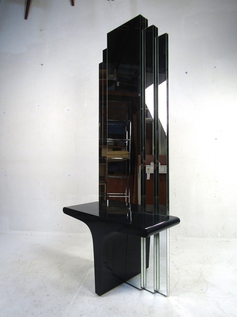 MidCentury Modern Standing Mirror with Vanity For Sale at 1stDibs