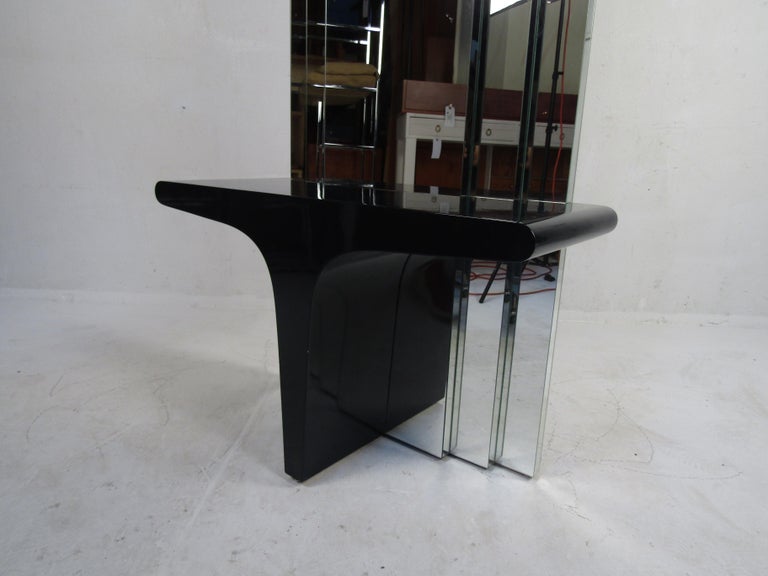 MidCentury Modern Standing Mirror with Vanity For Sale at 1stDibs
