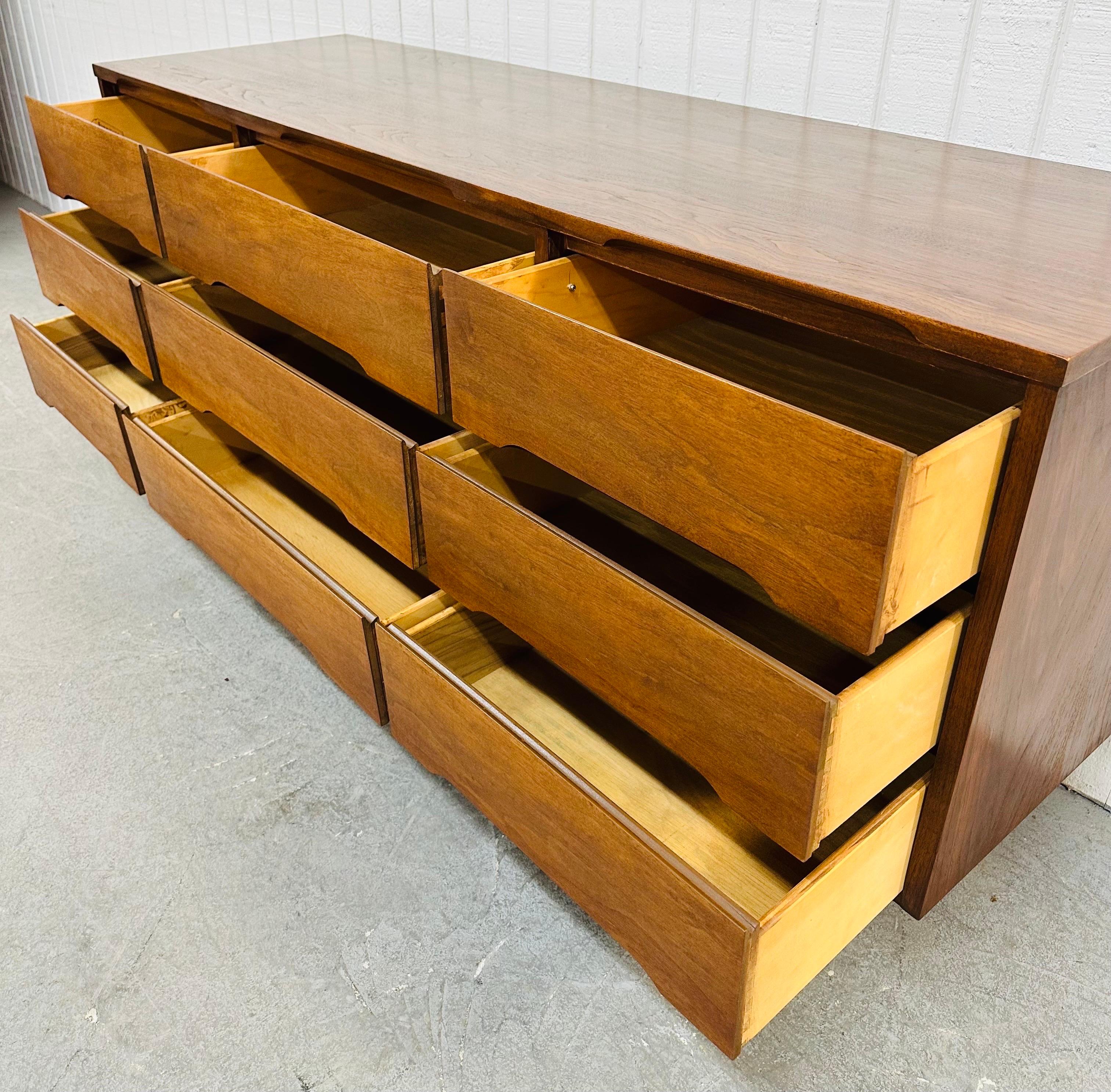 Mid-Century Modern Stanley 9-Drawer Walnut Dresser For Sale 2