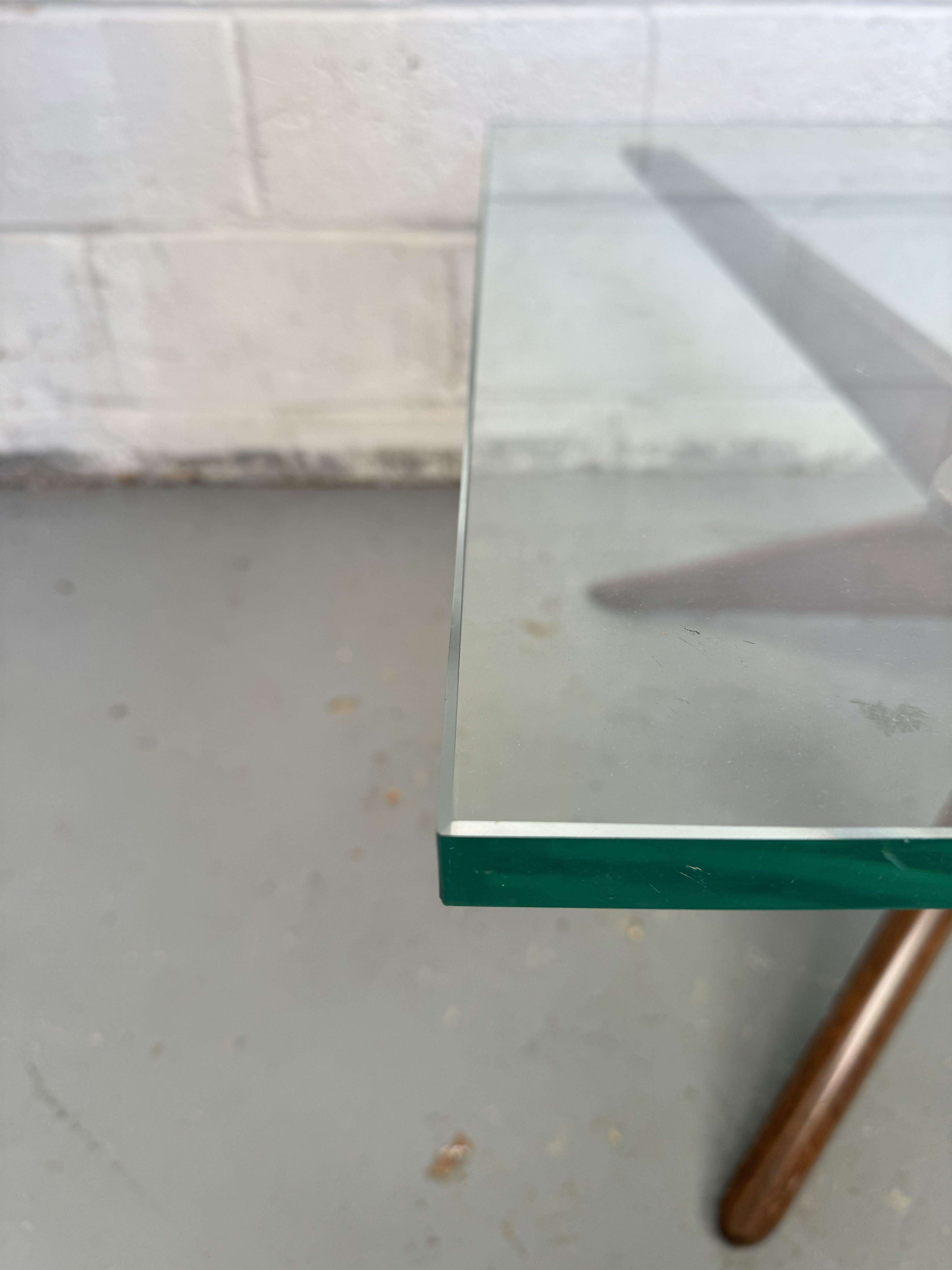 20ième siècle Table basse en forme d'étoile The Moderns en vente