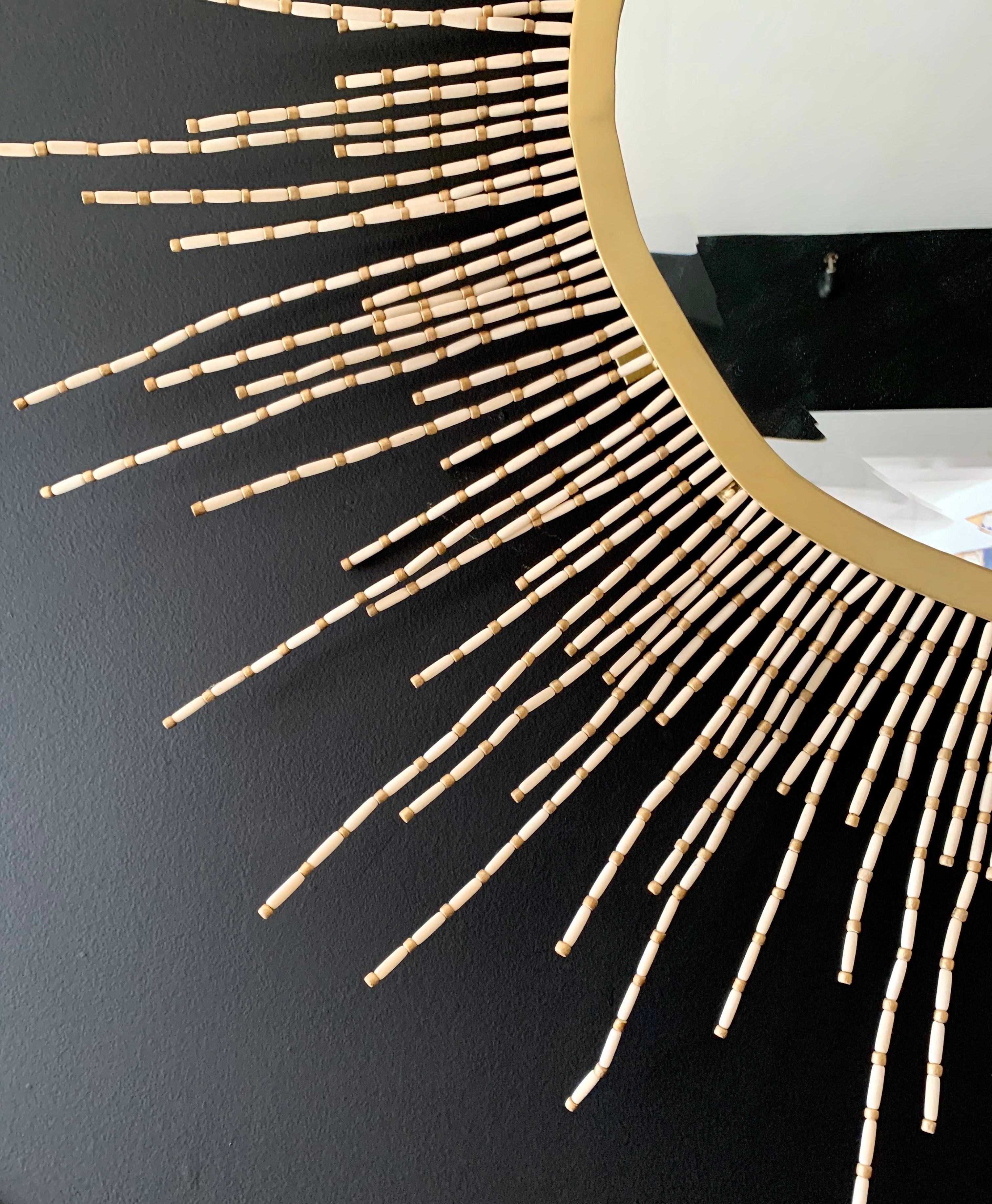 Mid-Century Modern Starburst Beaded Mirror In Good Condition In West Hartford, CT