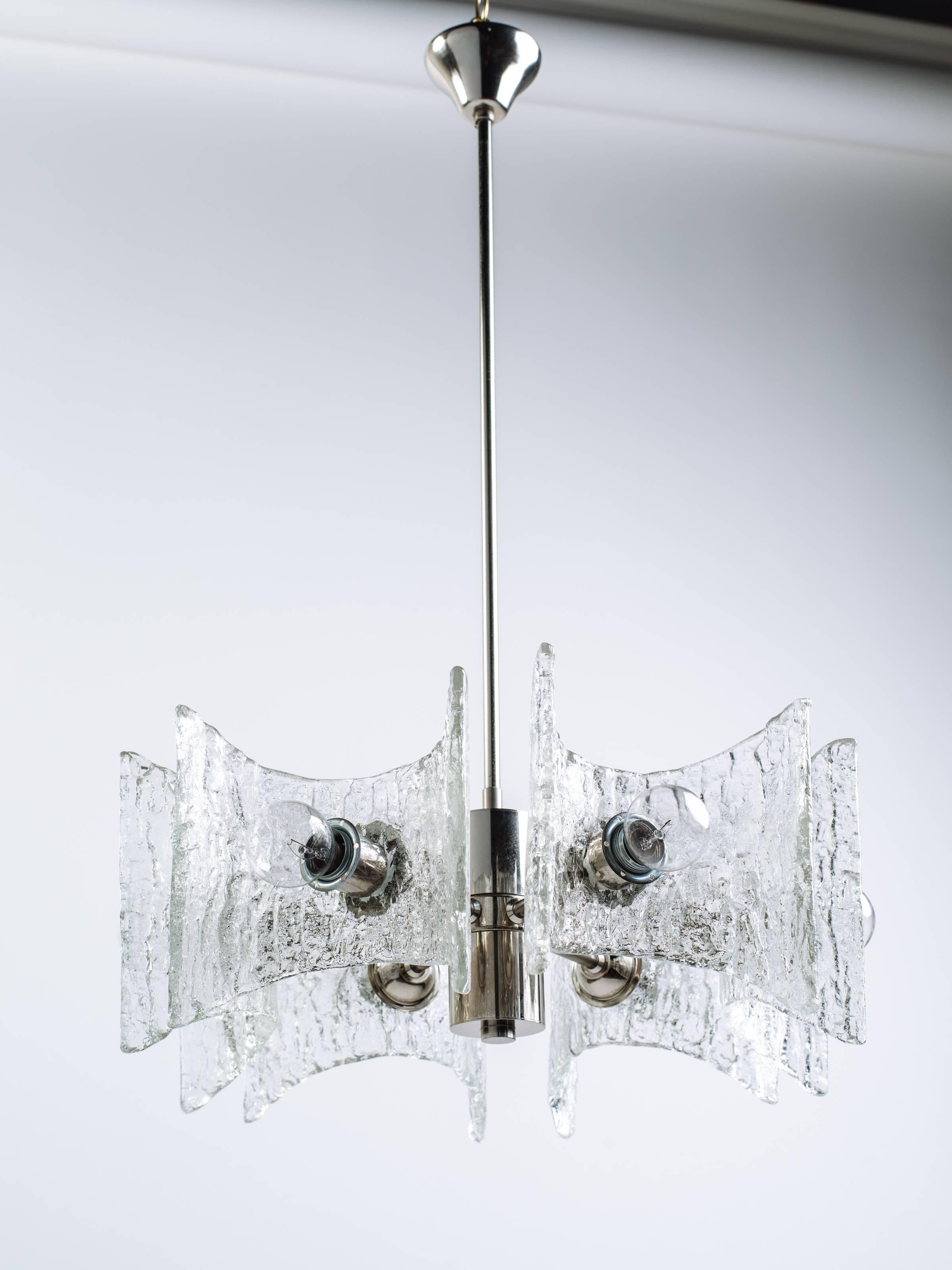 Kalmar Star Shaped Chandelier with Textured Glass, Germany, circa 1960's In Good Condition In Fort Lauderdale, FL