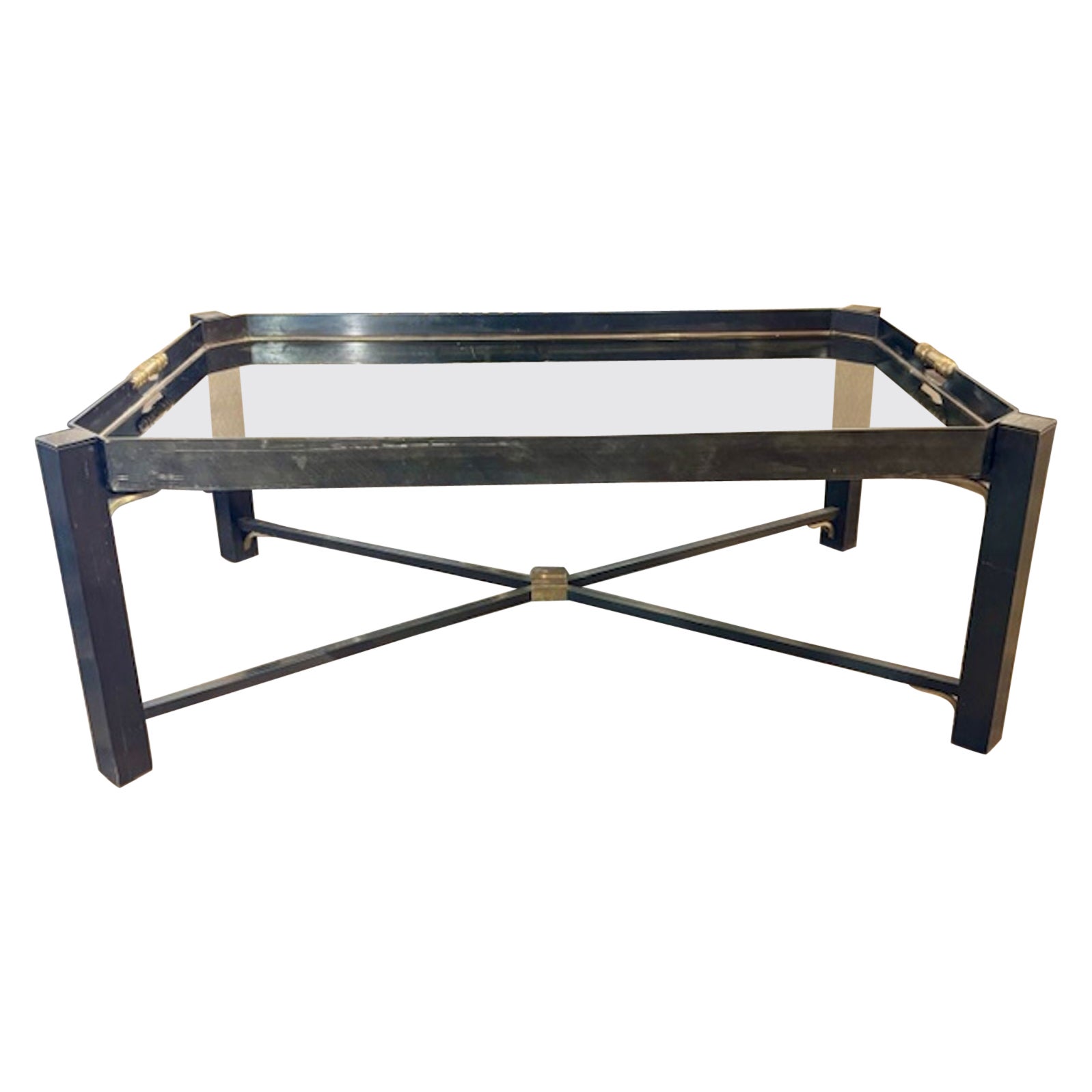 Mesa baja moderna de mediados de siglo de acero y latón con tapa de cristal en venta