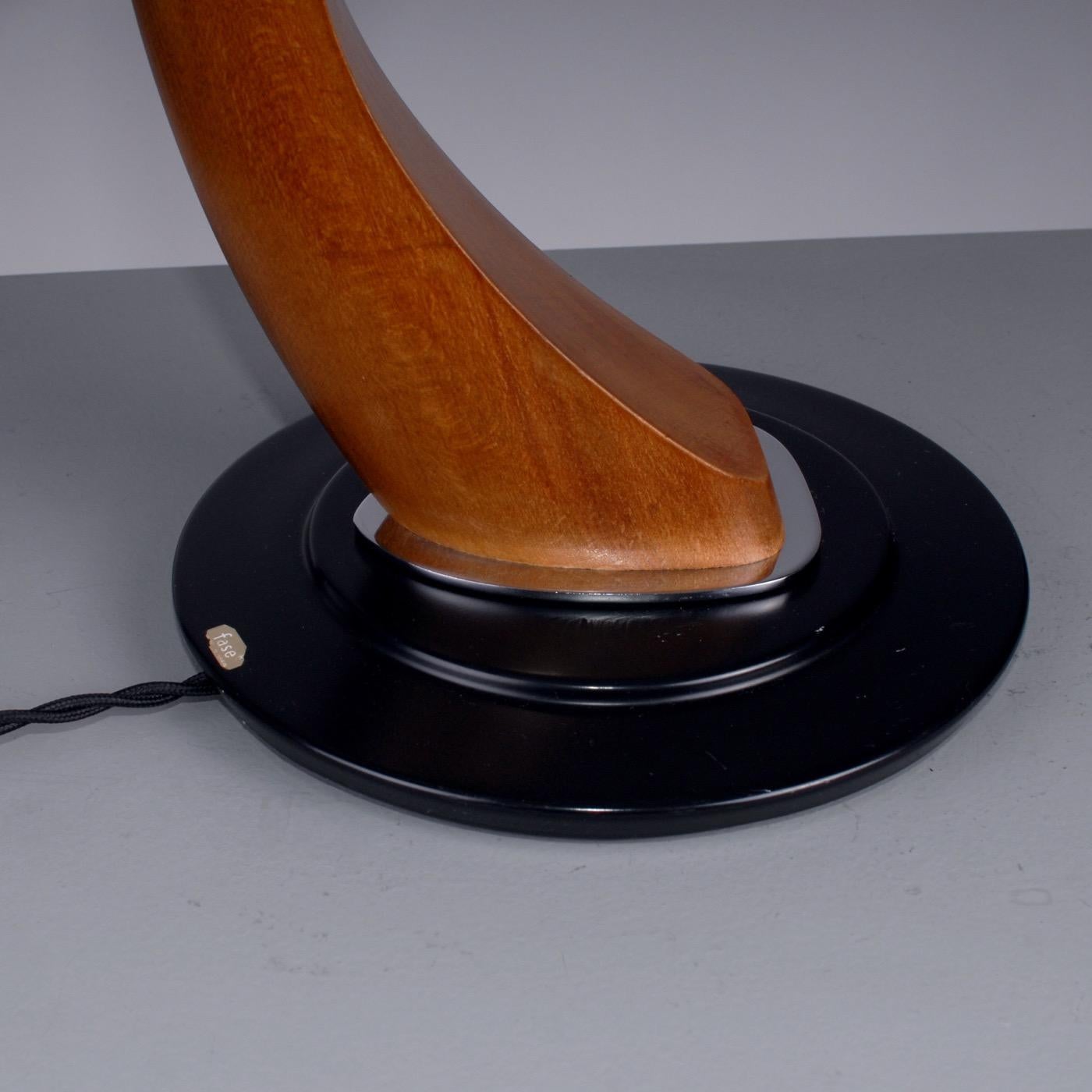 Mid-Century Modern Steel and Oak Desk Lamp Manufactured by Fase, Spain, 1960 For Sale 2