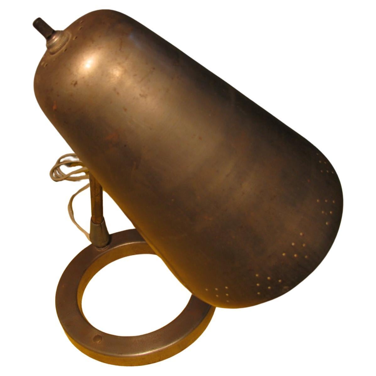Moderne Stahl-Schreibtischlampe aus der Mitte des Jahrhunderts nach Paavo Tynell (Handgefertigt) im Angebot