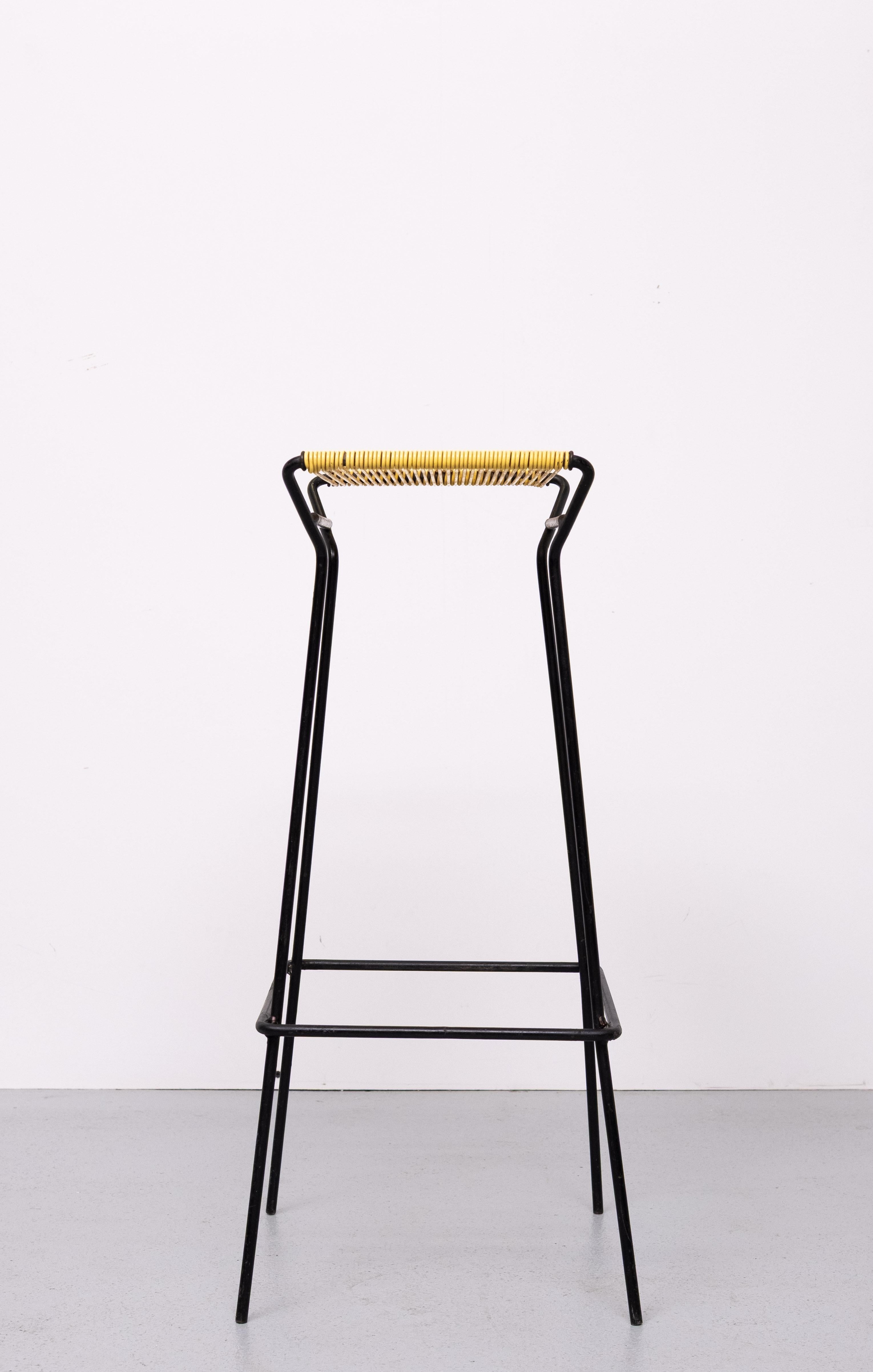 Néerlandais Tabouret Spaghetti en acier moderne du milieu du siècle 1960 Hollande en vente