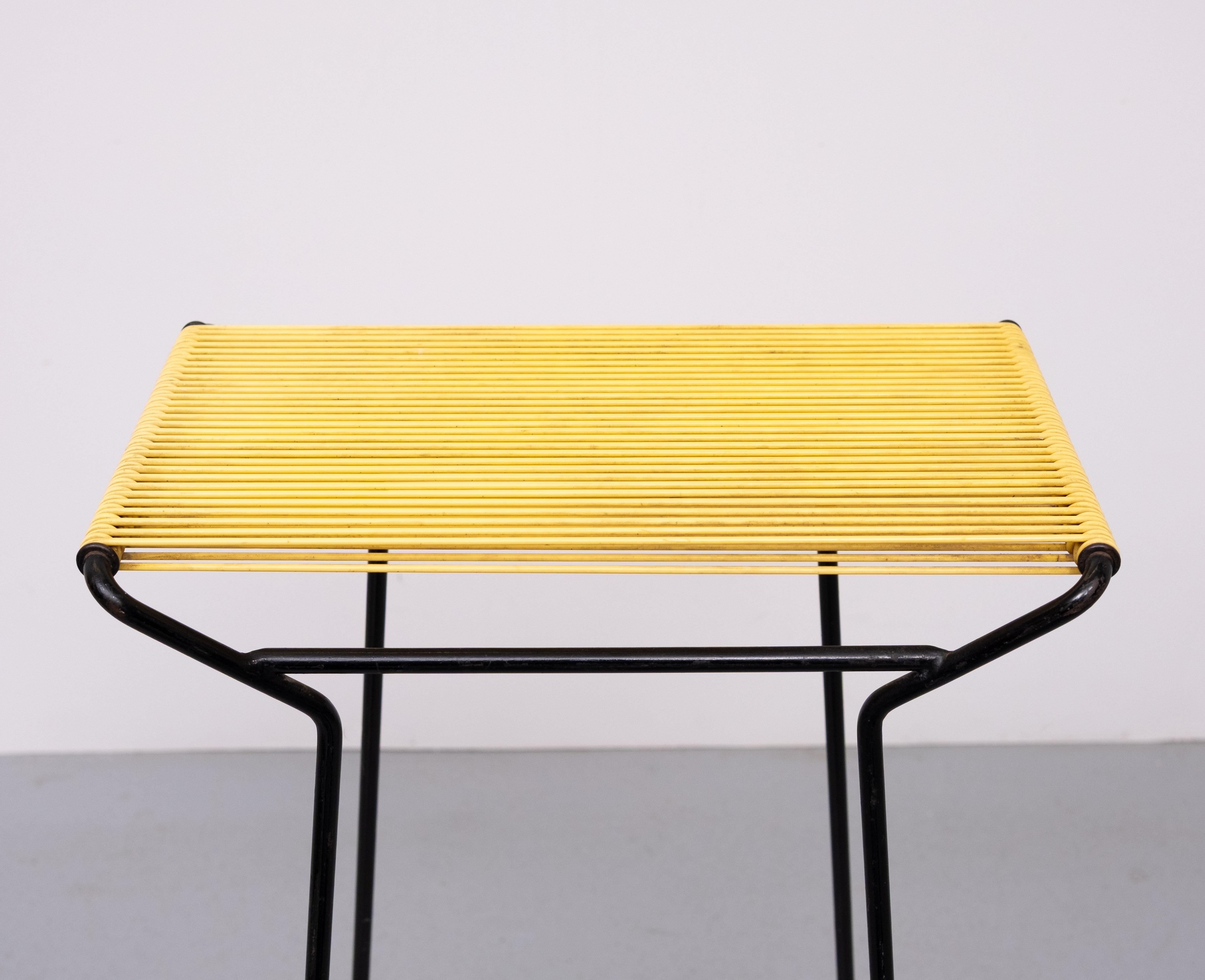 Tabouret Spaghetti en acier moderne du milieu du siècle 1960 Hollande Bon état - En vente à Den Haag, NL