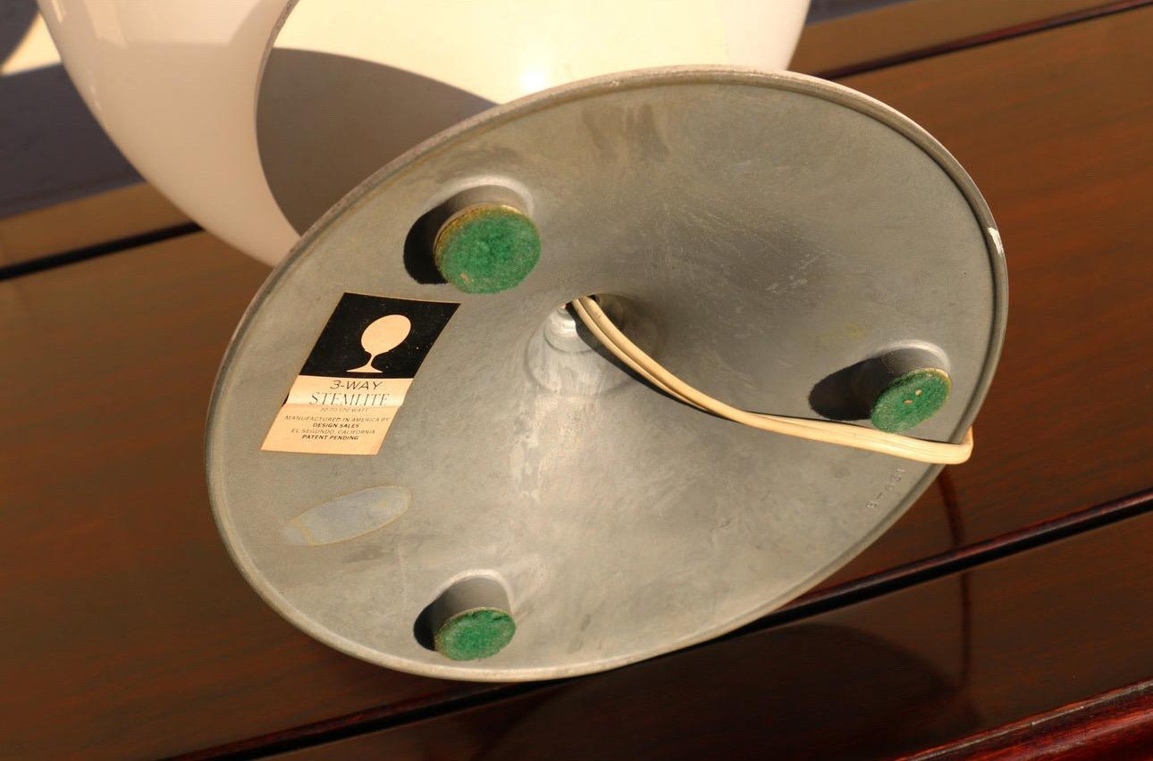 Lampe de table Stemlite moderne du milieu du siècle dernier par Bill Curry pour Design Lines  en vente 4
