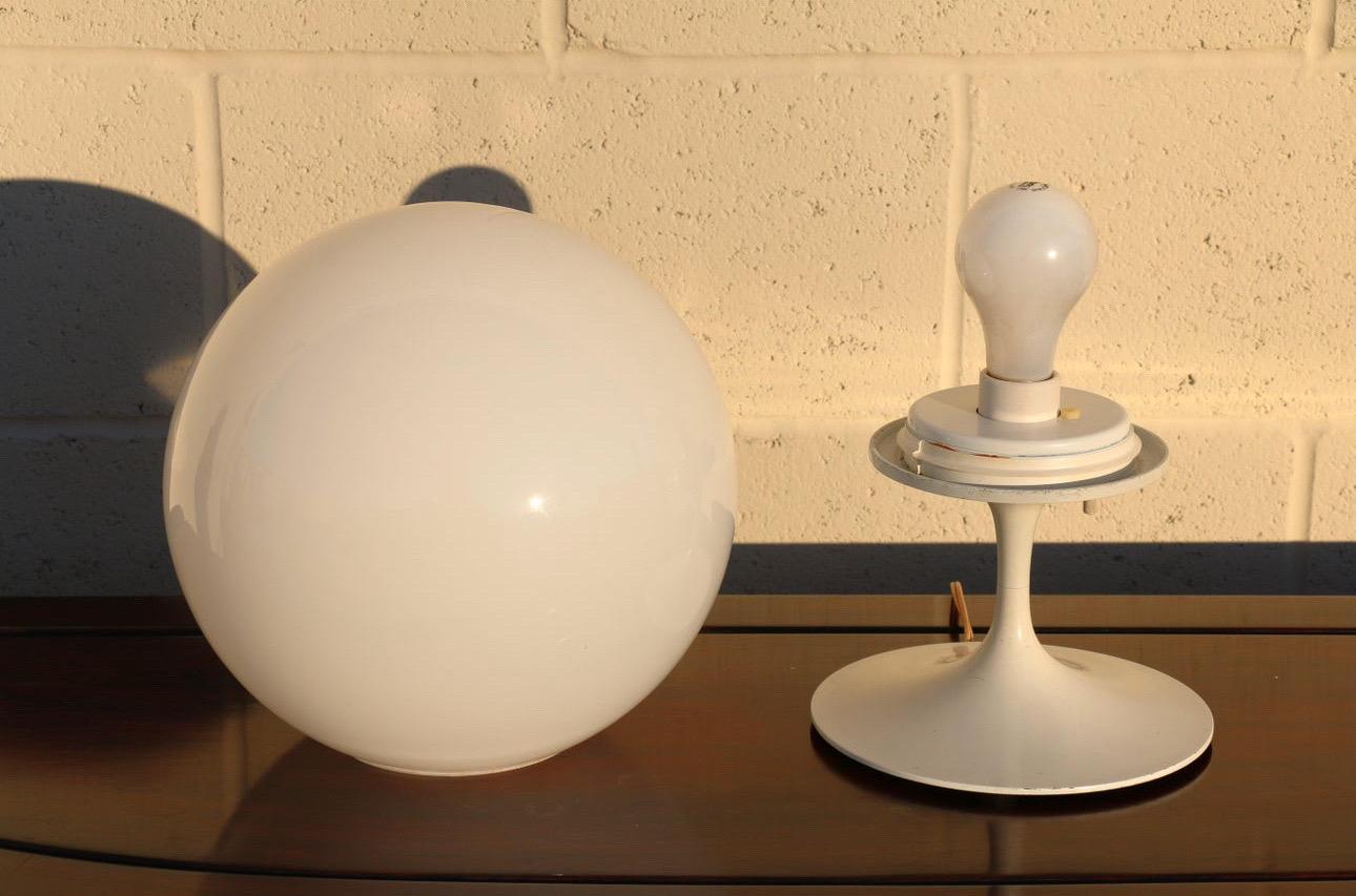 Moderne Stemlite-Tischlampe aus der Mitte des Jahrhunderts von Bill Curry für Design Lines  im Angebot 1
