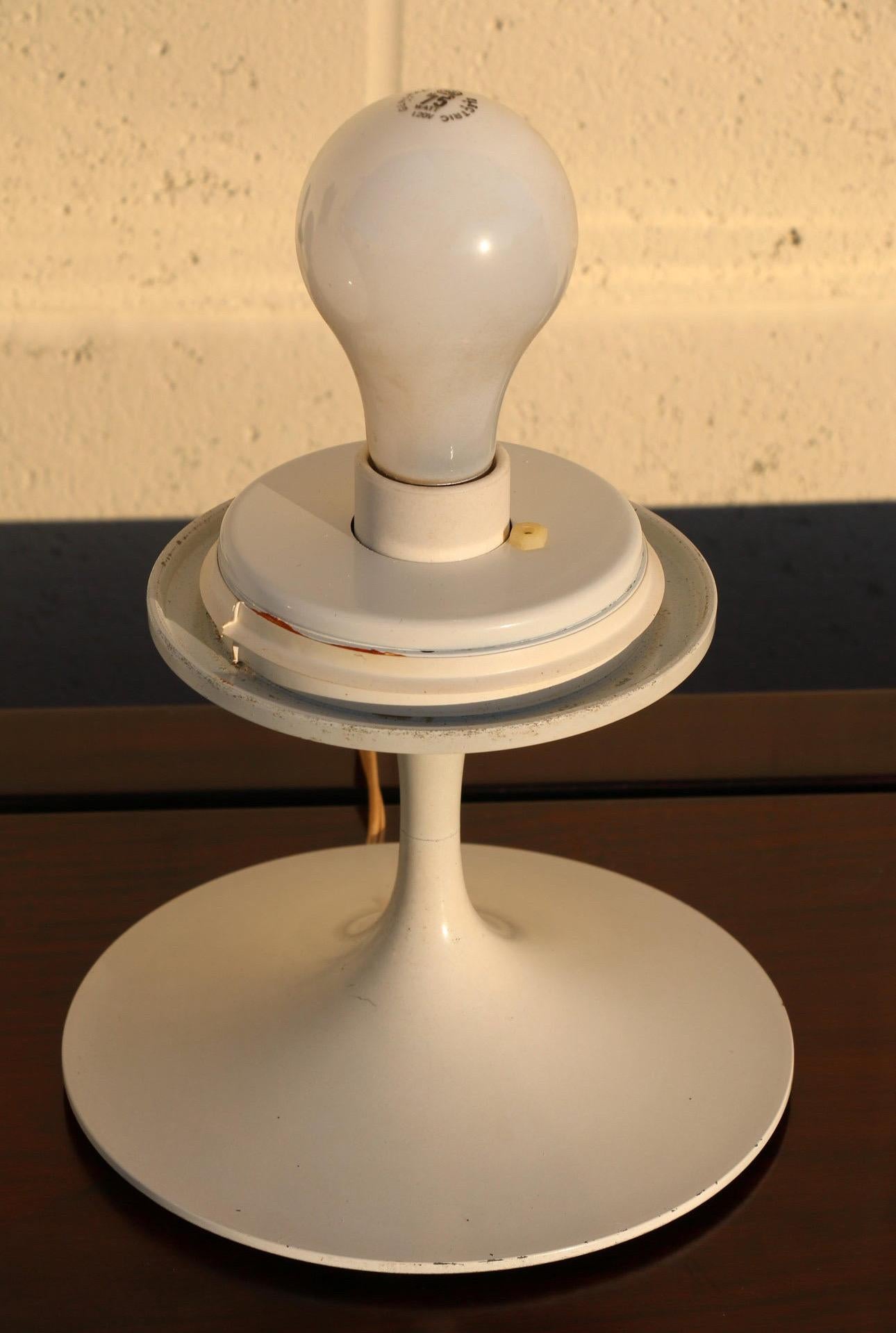 Moderne Stemlite-Tischlampe aus der Mitte des Jahrhunderts von Bill Curry für Design Lines  im Angebot 2