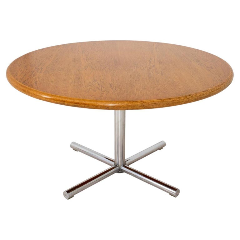 MidCentury Modern Stendig Round Dining Table For Sale at 1stDibs