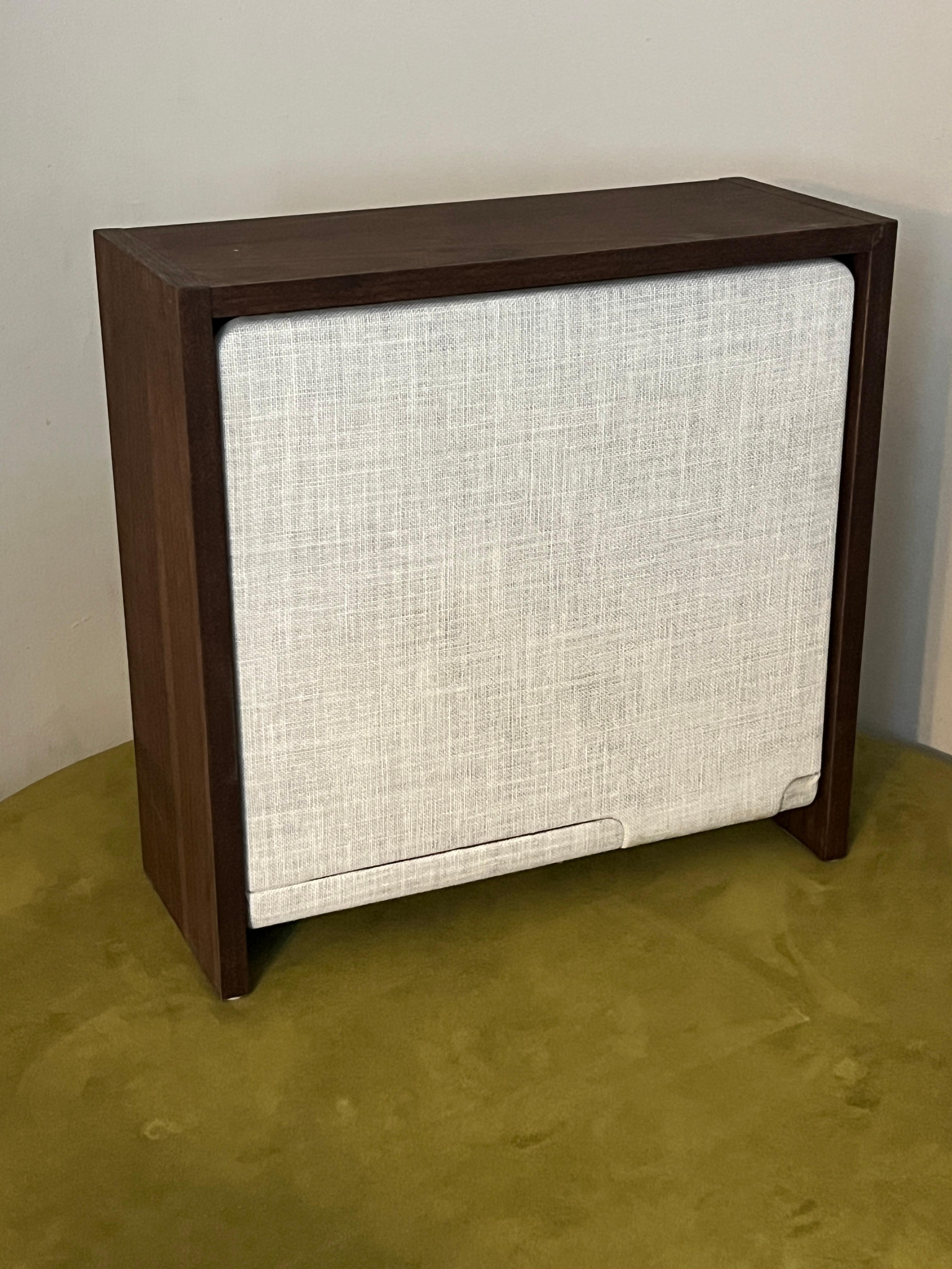 20th Century Mid-century Modern Stereo Console: Thin Line Ambo For Sale