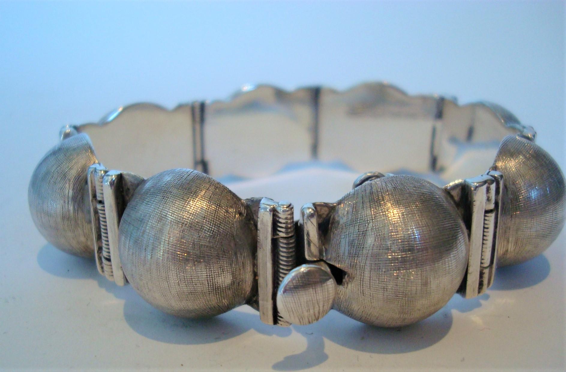 Mid-Century Modern Sterling Bracelet Designed by Antonio Belgiorno, 1950´S In Good Condition For Sale In Buenos Aires, Olivos