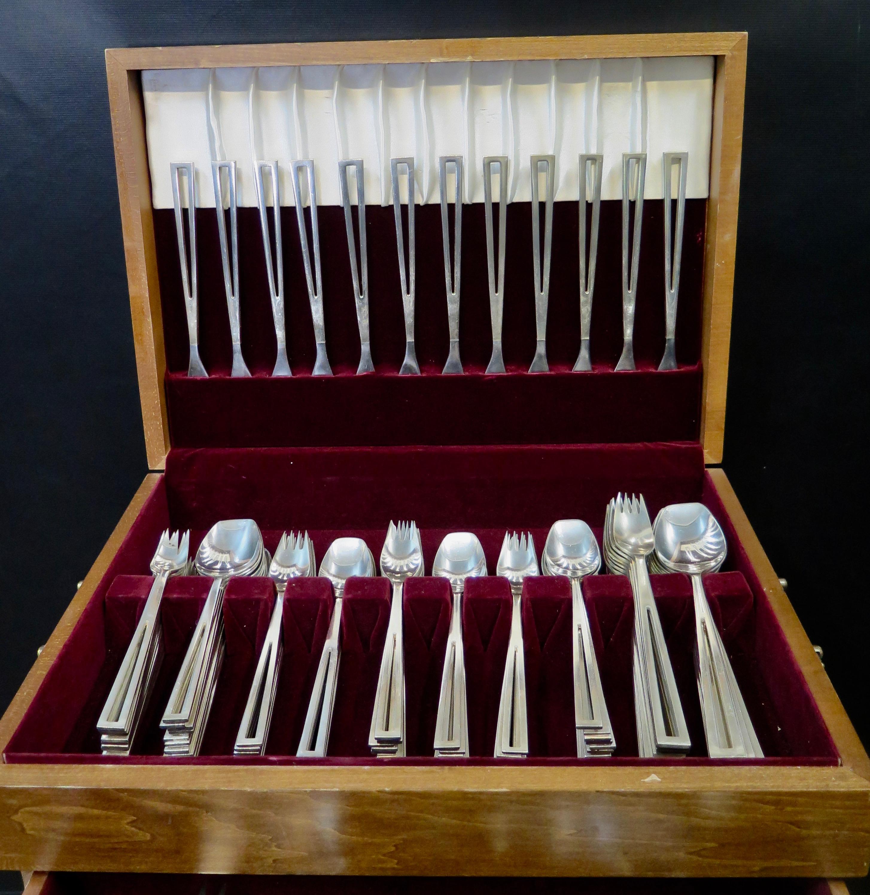 Mid-Century Modern Sterling Flatware Avanti by Celsa, Service for 12 In Good Condition In Bronx, NY