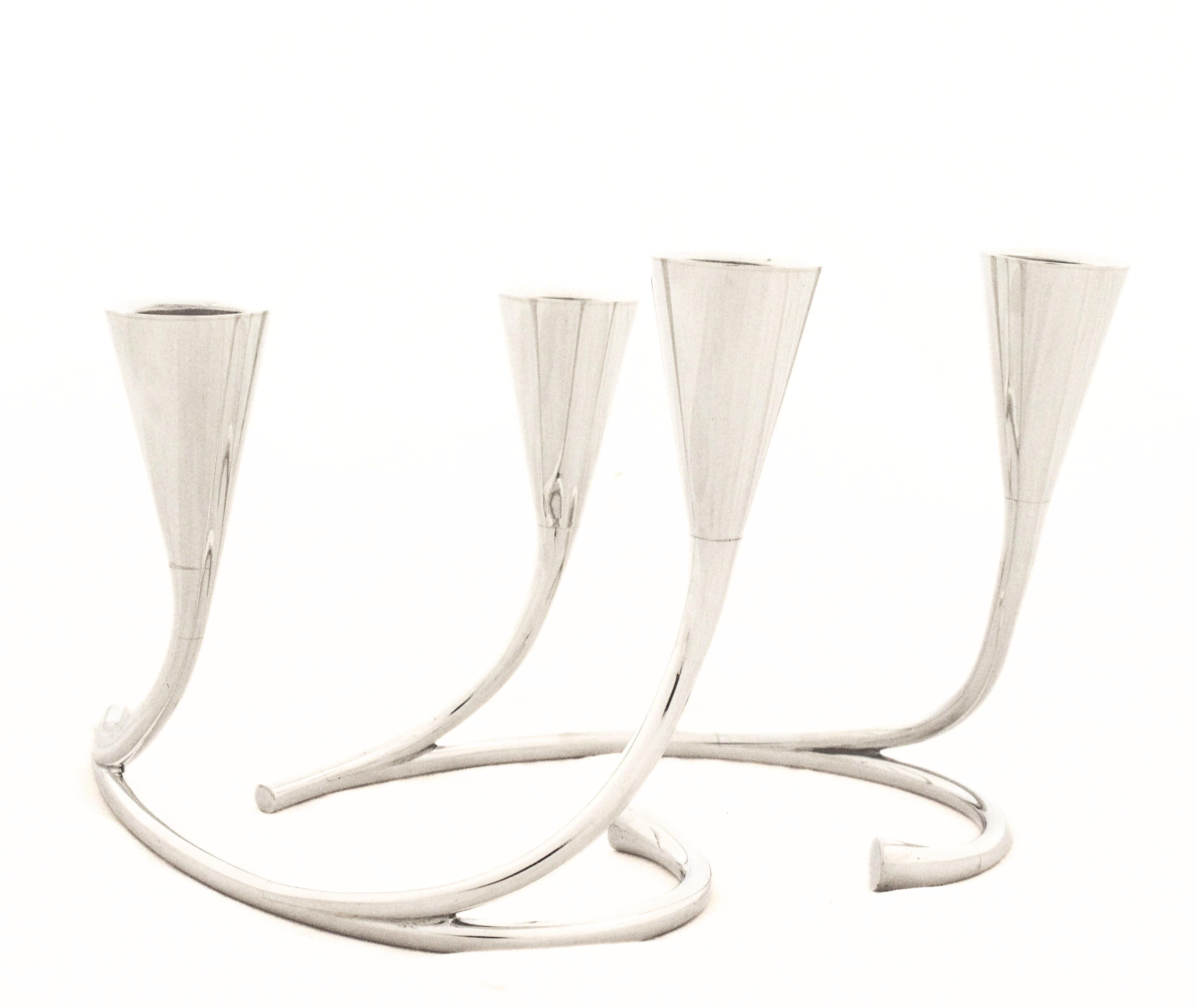 Candelabri d'argento in stile Mid-Century Modern In condizioni ottime in vendita a Brooklyn, NY