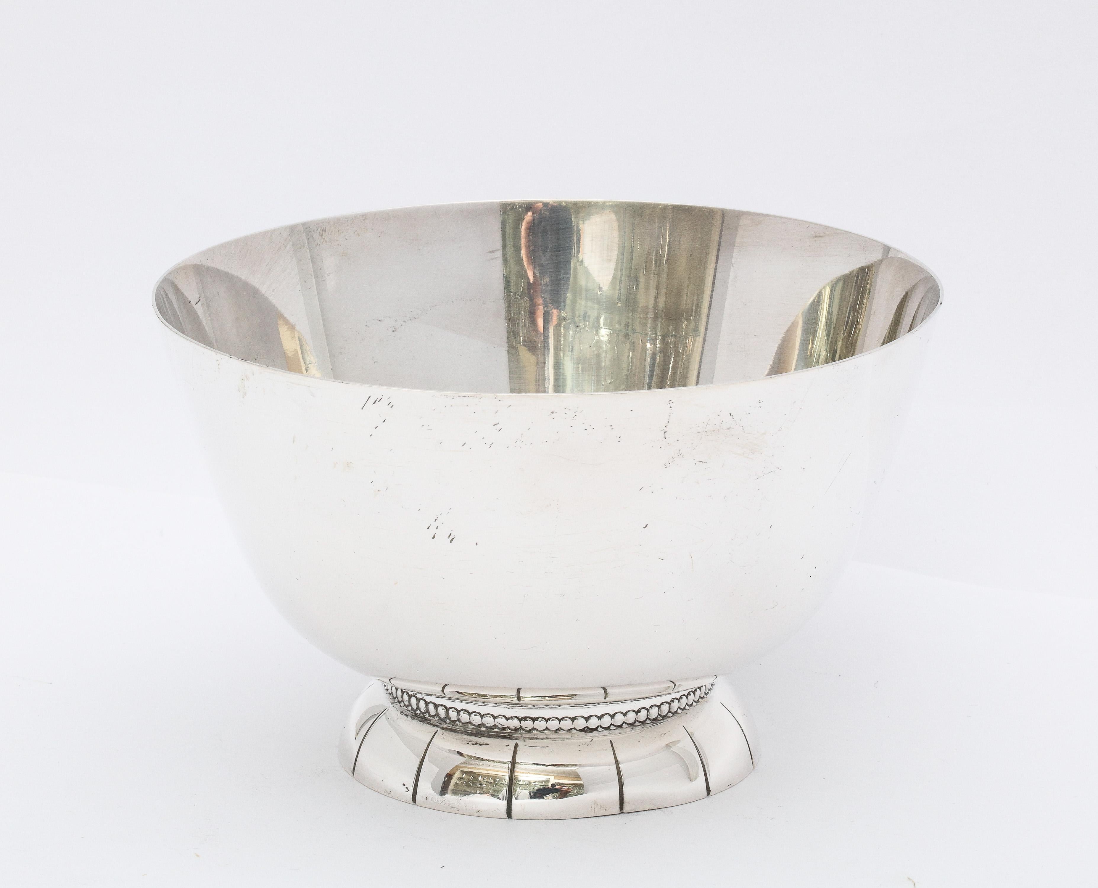 Mid-Century Modern Sterling Silver Serving Bowl on Raised Base For Sale 5
