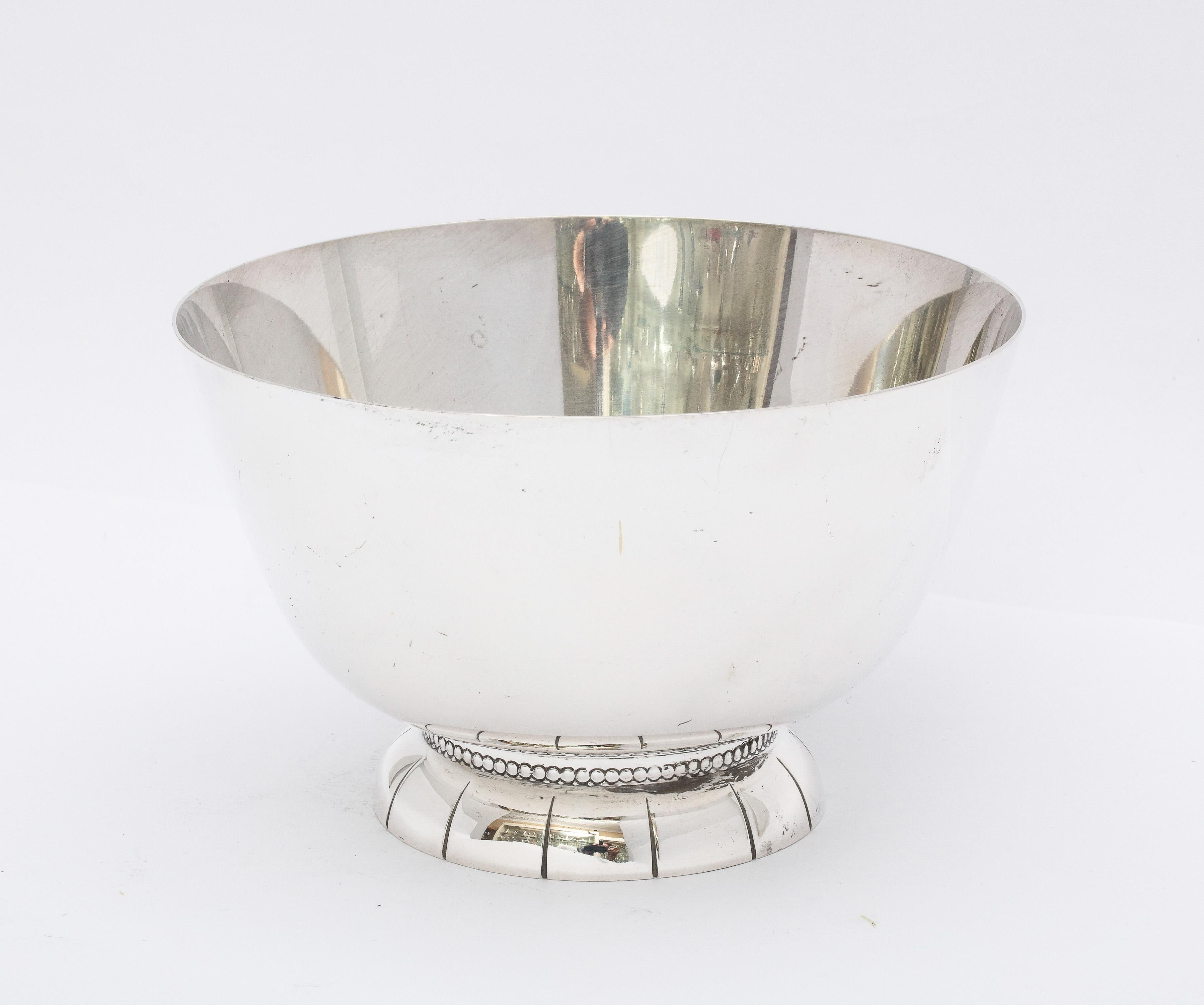 Mid-Century Modern Sterling Silver Serving Bowl on Raised Base For Sale 6