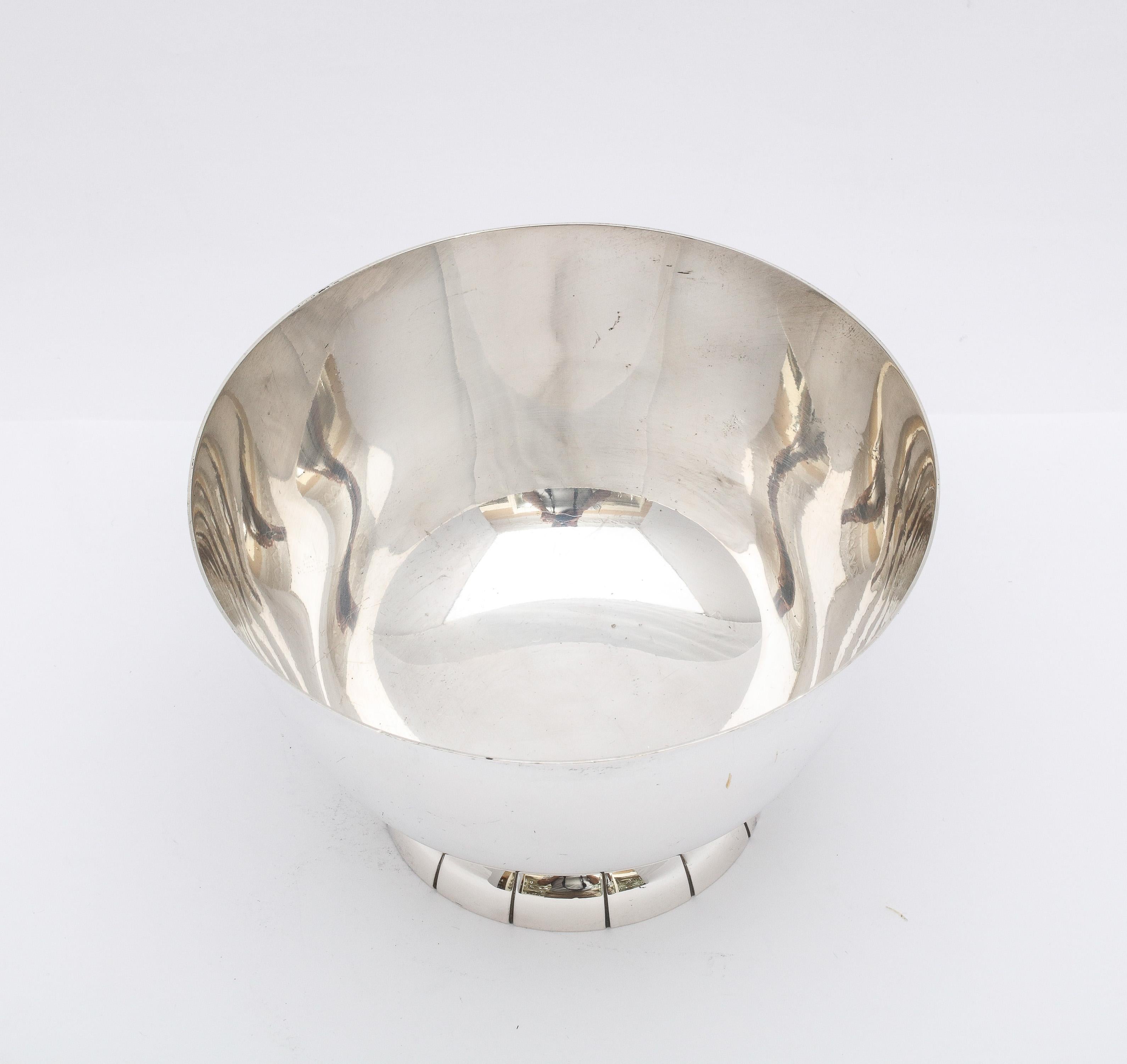 Mid-Century Modern Sterling Silver Serving Bowl on Raised Base For Sale 7