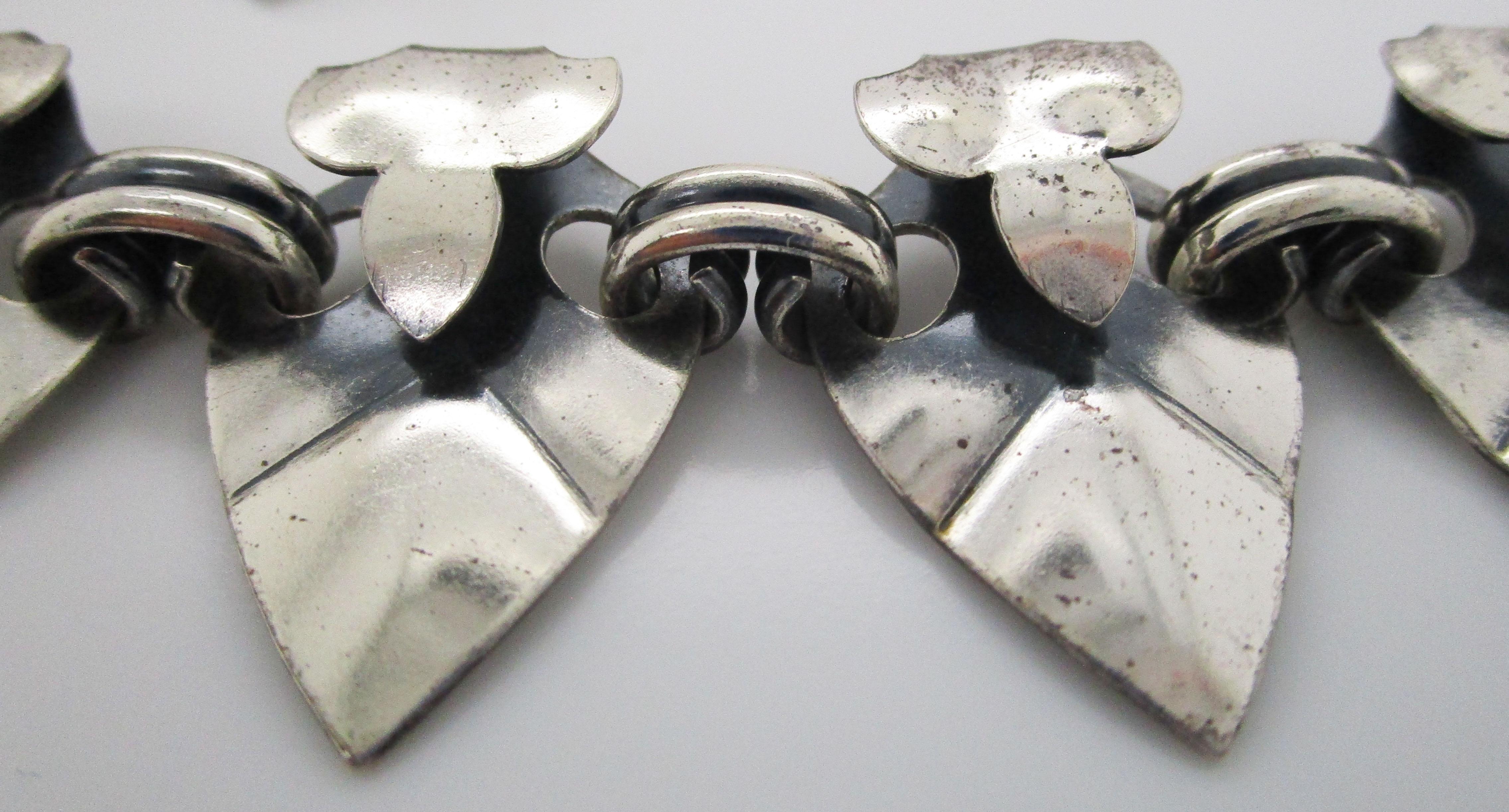 MidCentury Modern Sterling Silver Shield Helmet Scroll Choker For Sale