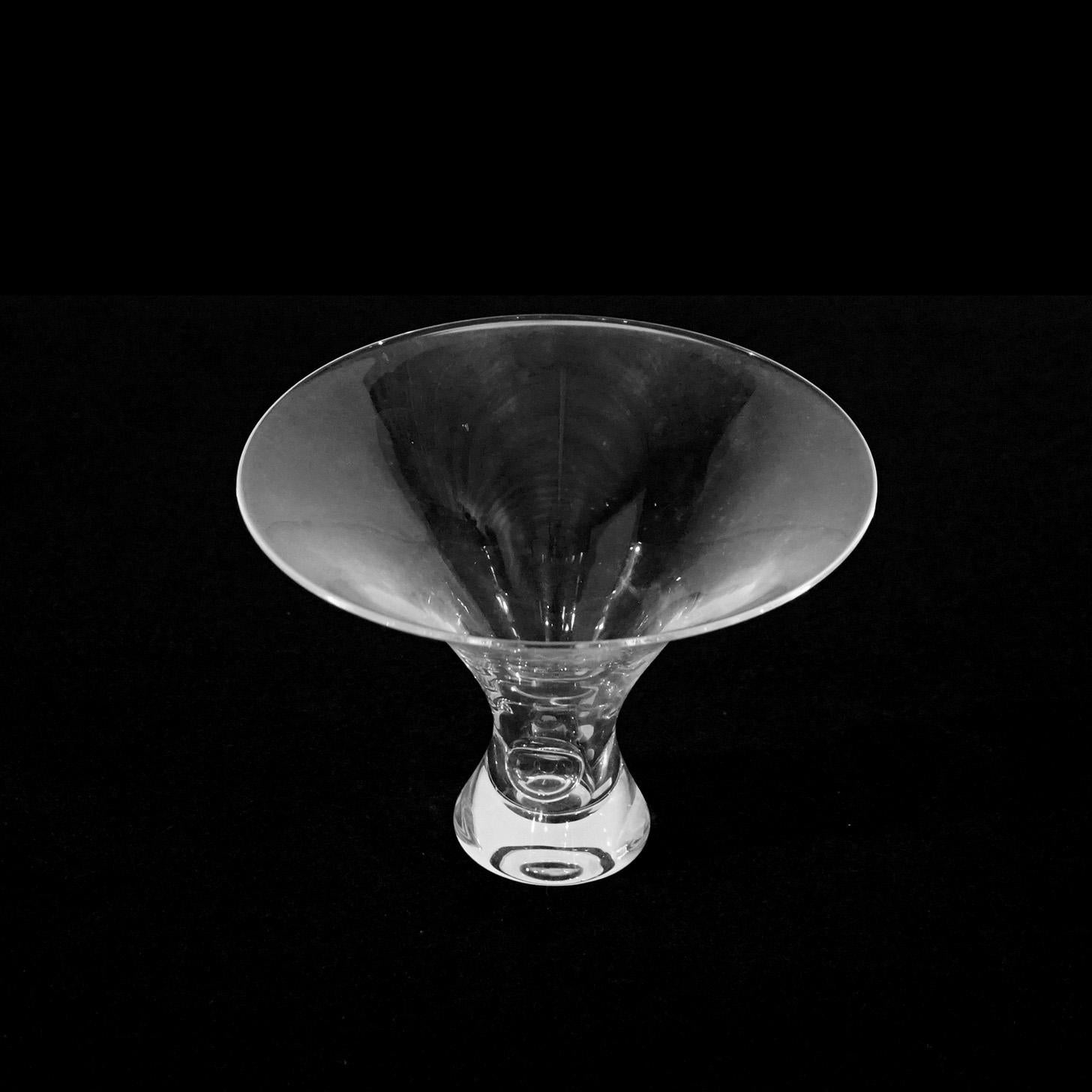 Mid-Century Modern Mid Century Modern Steuben Art Glass Flared Crystal Bowl with Pinched Base 20thC For Sale